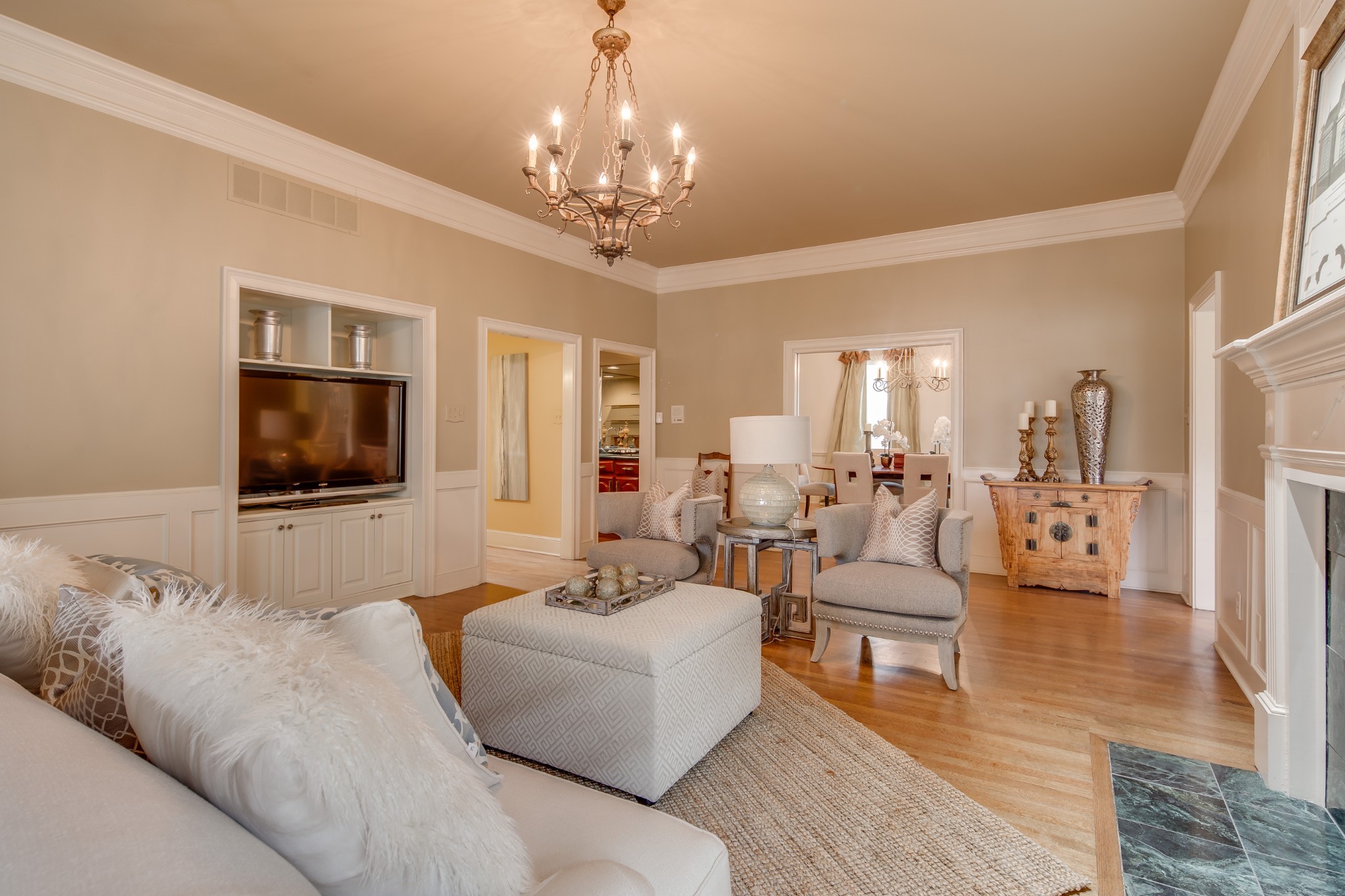 824 River Park Dr