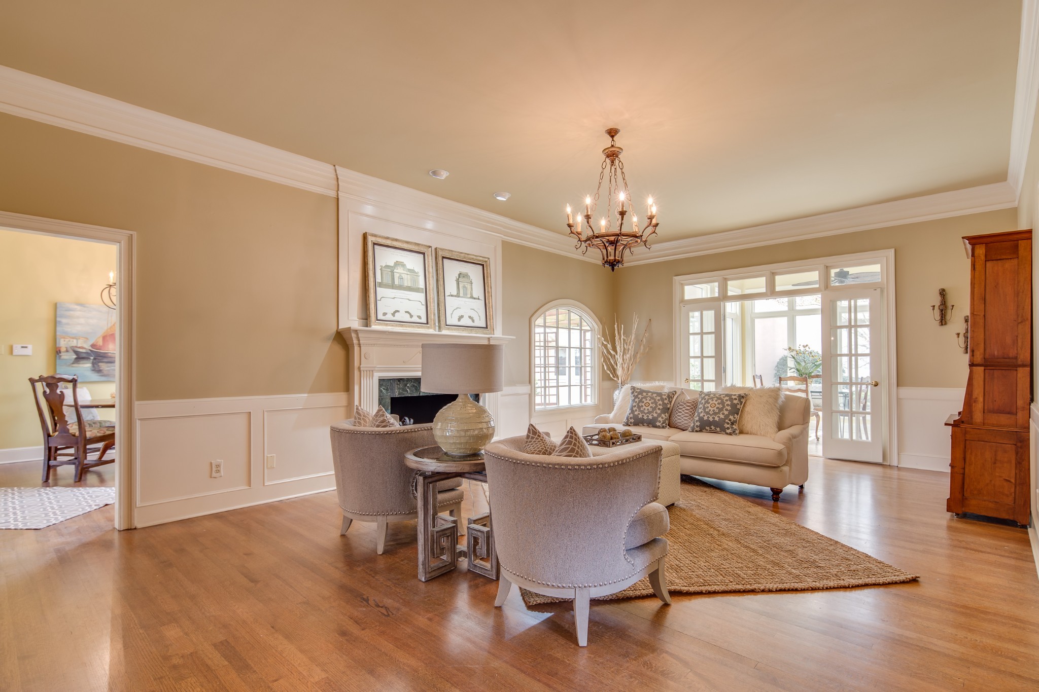 824 River Park Dr