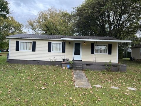 821 S Jefferson St Tullahoma TN 37388