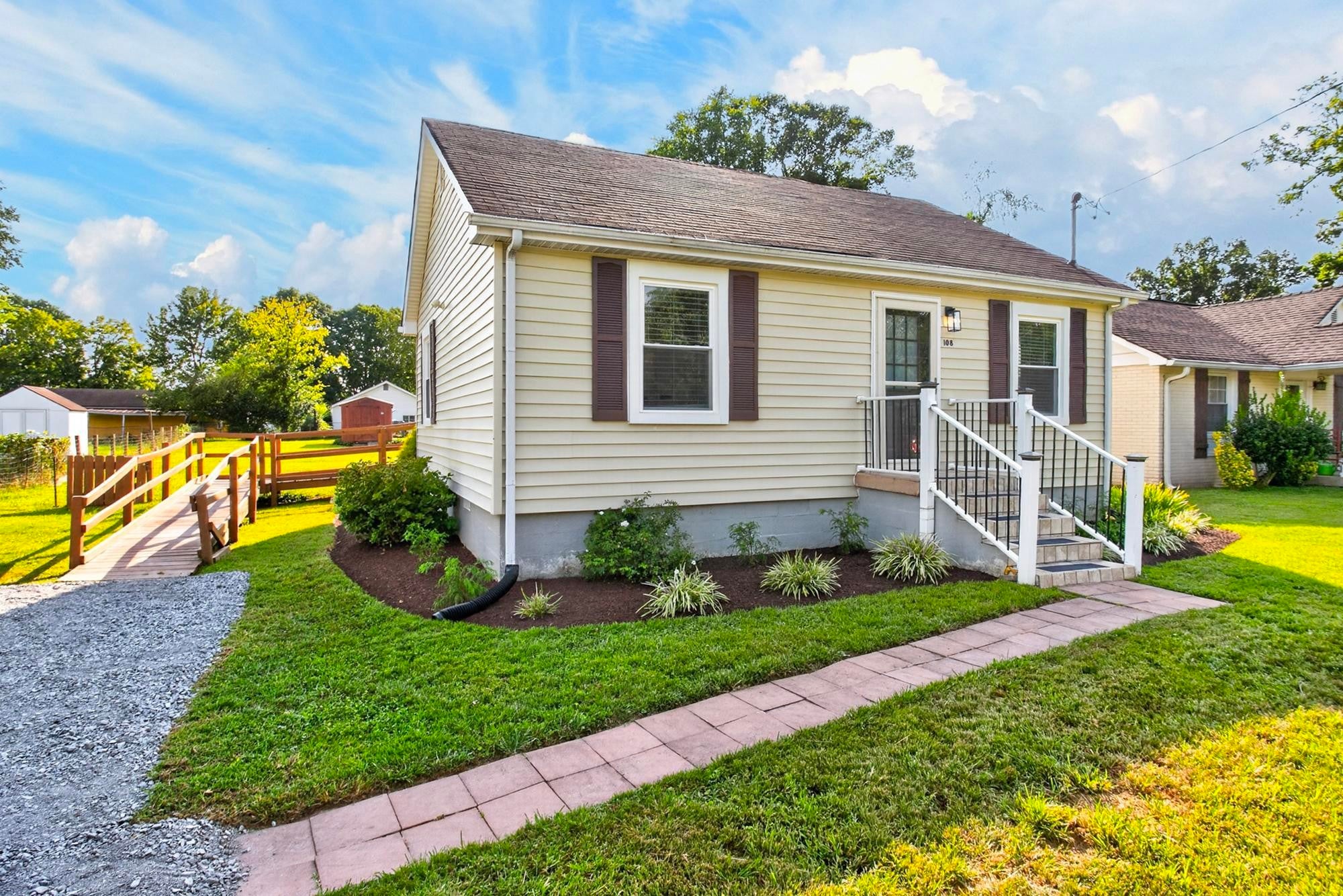 108 Hamblen Ave
