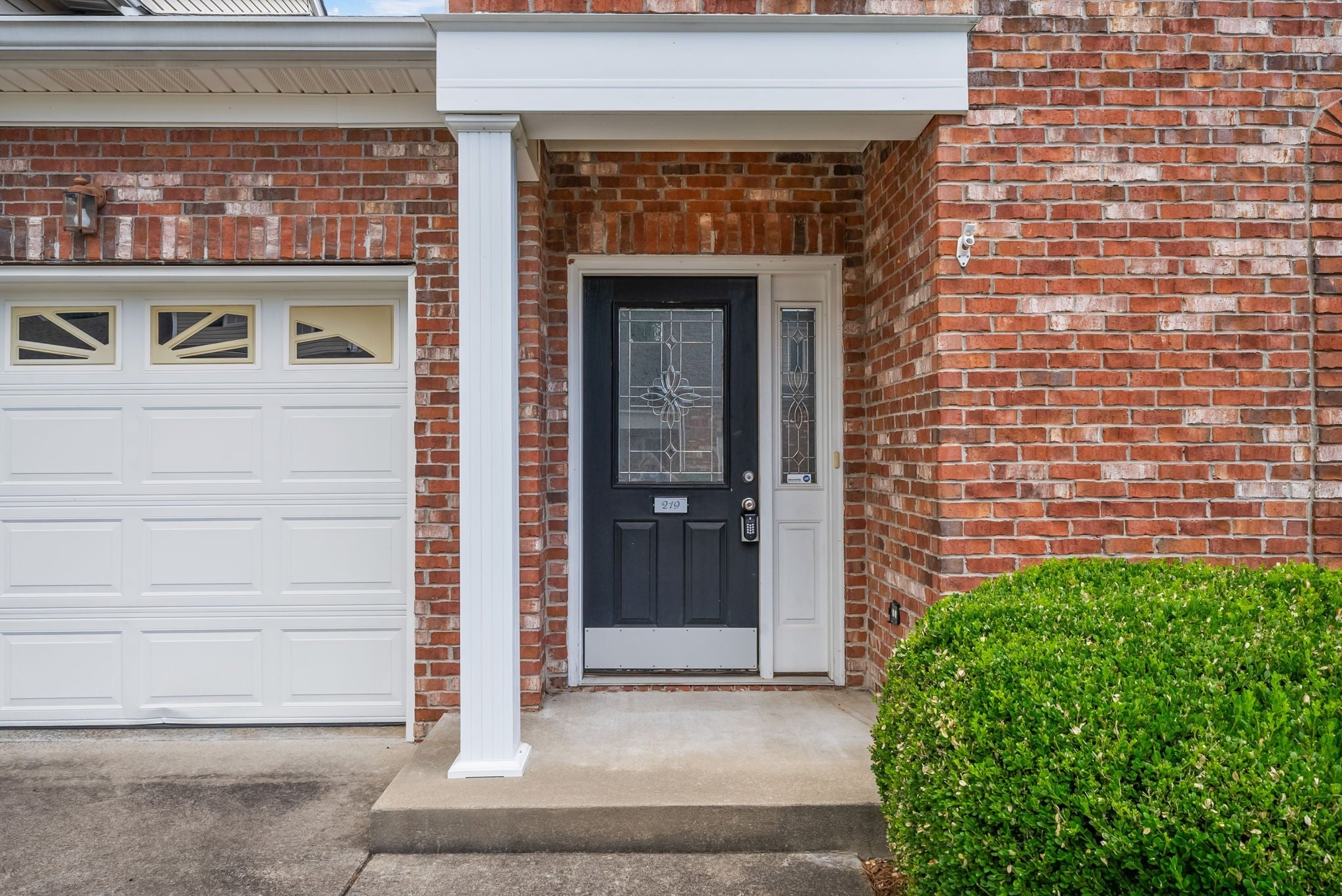 219 Med Park Dr 6
