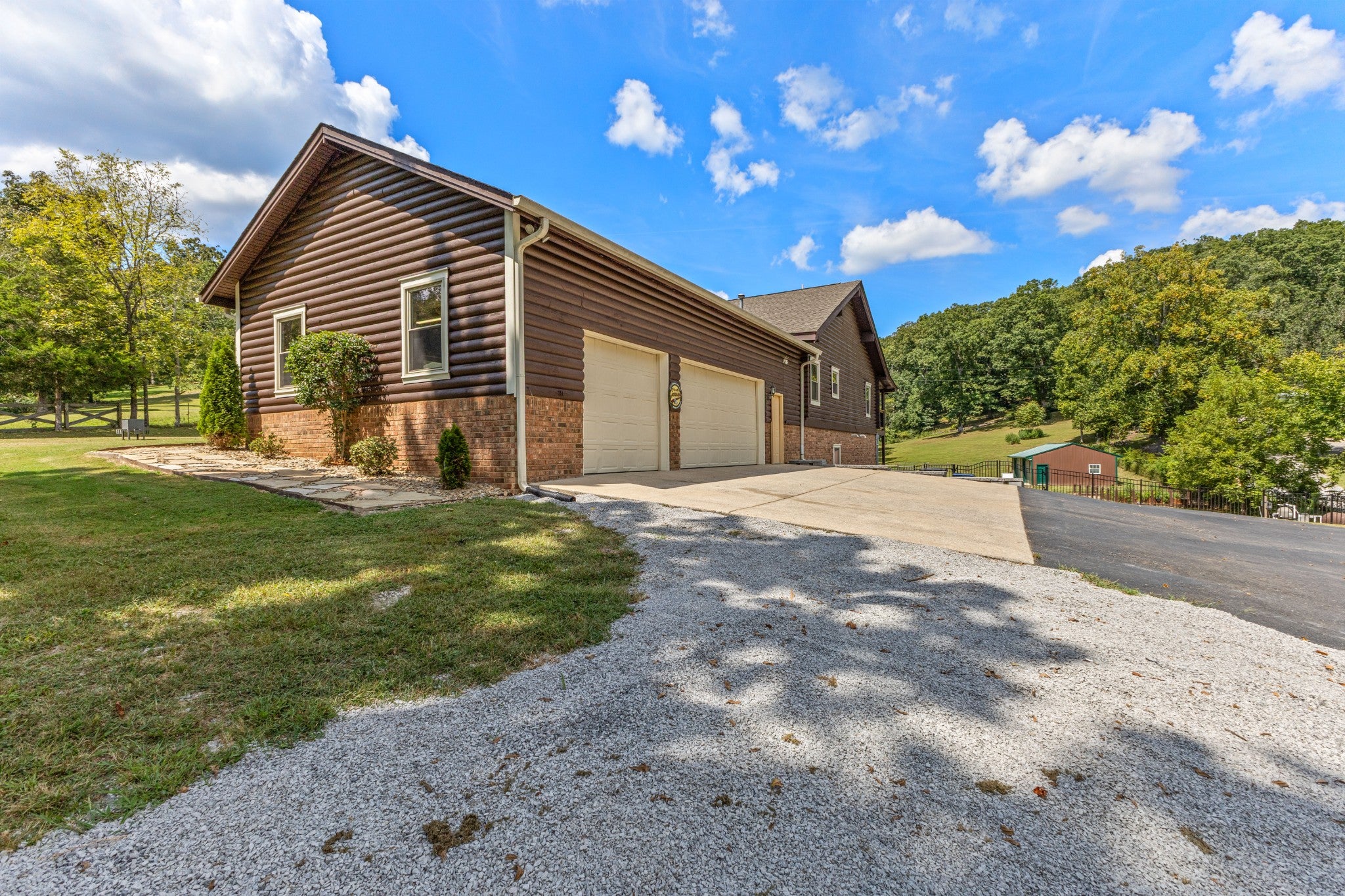 1615 Shell Rd