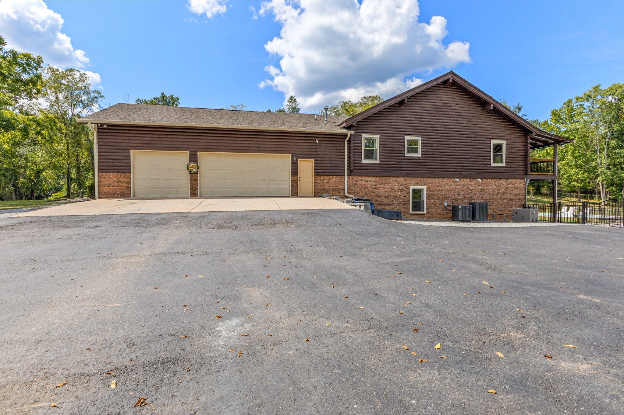 1615 Shell Rd