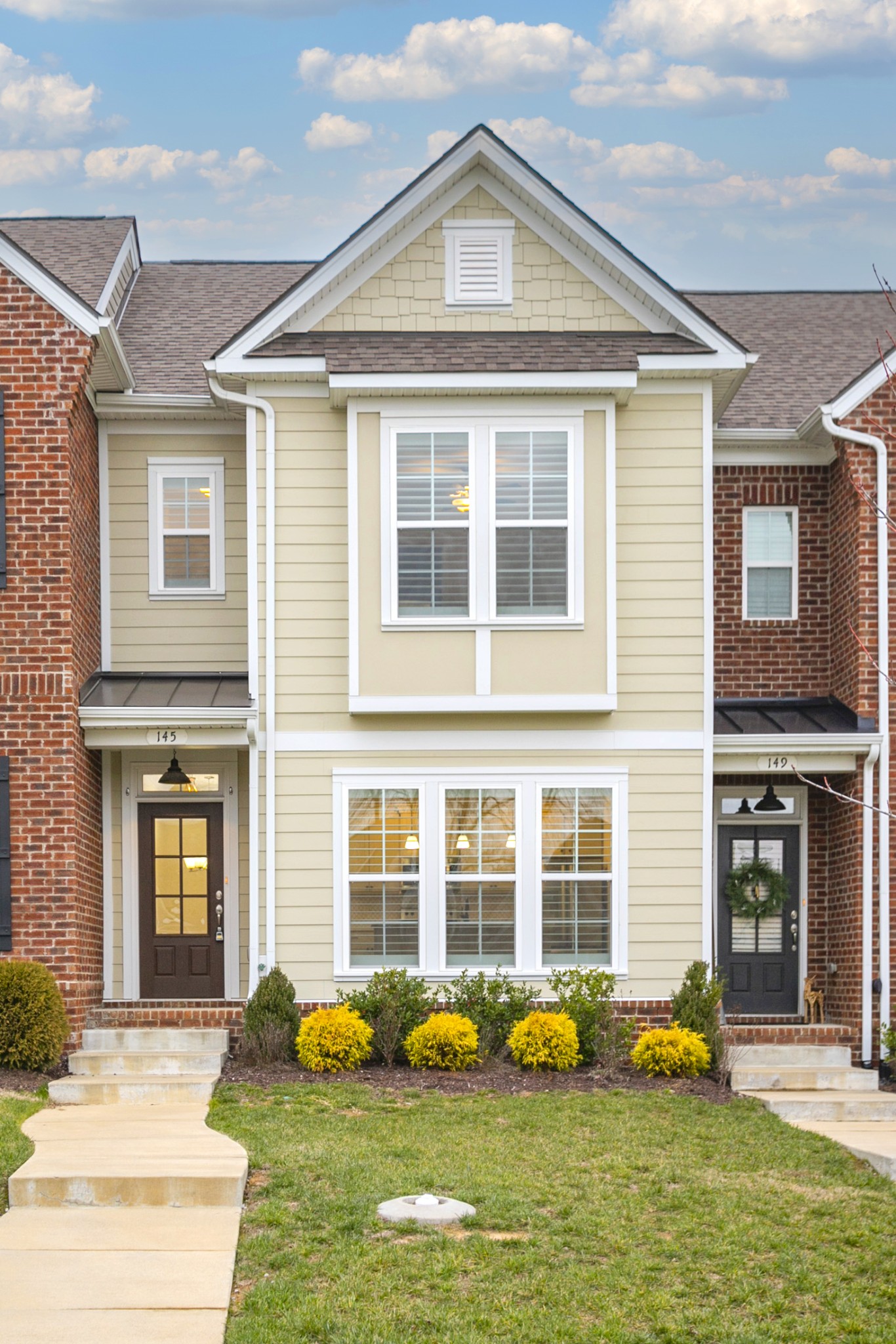 145 Mary Ann Cir