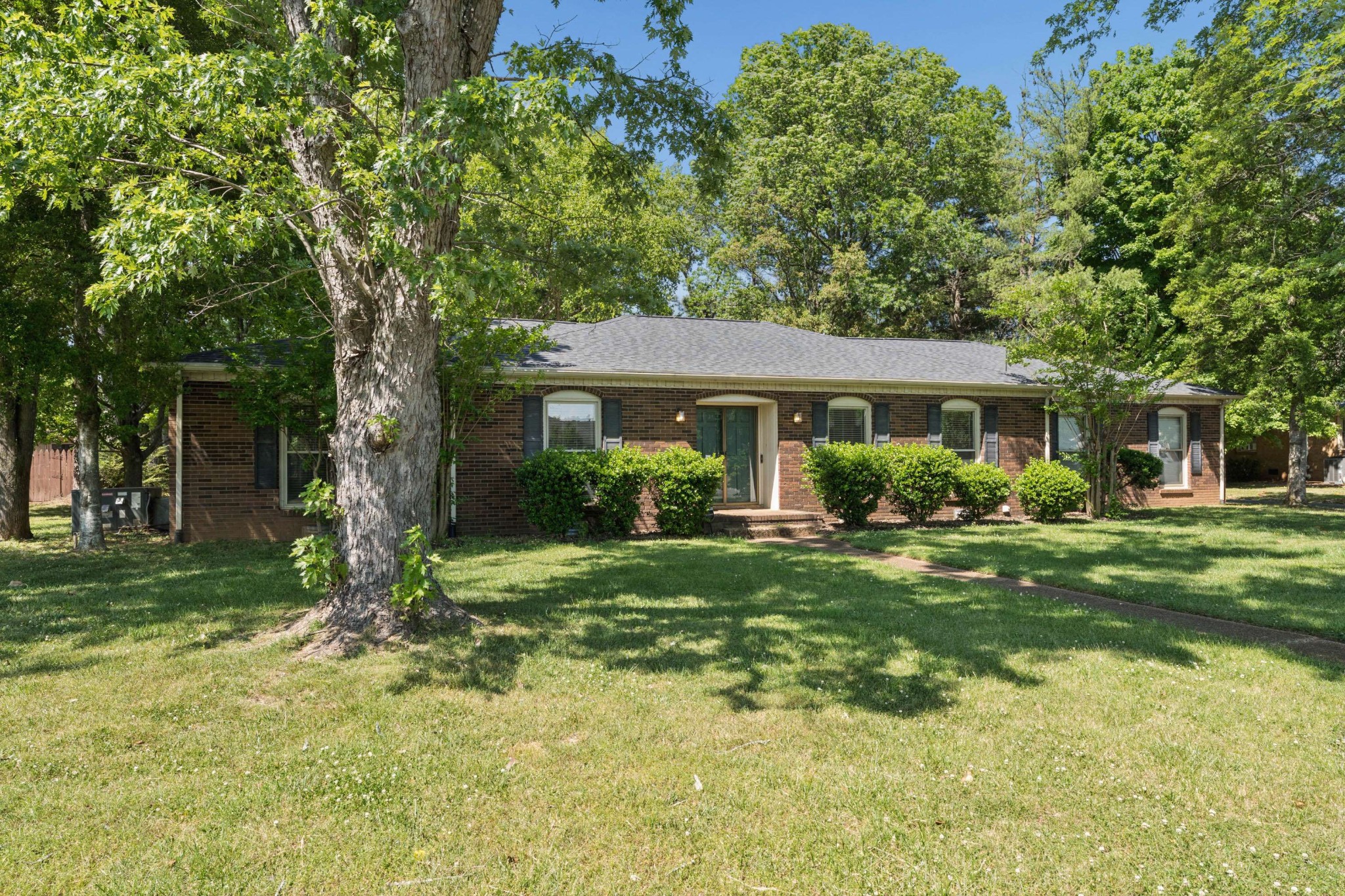 1814 Haynes Dr