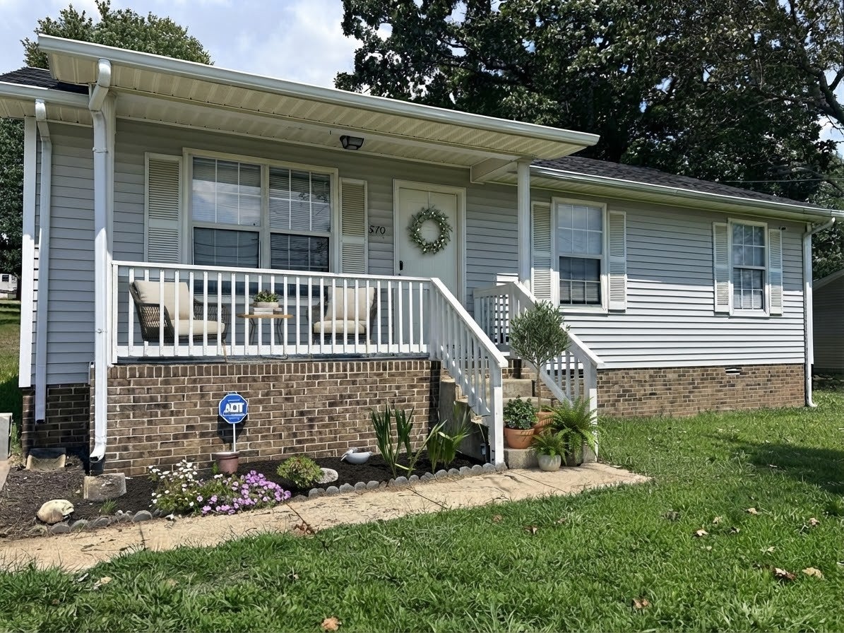 370 Hugh Hunter Rd