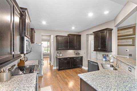 2008 Hedgelawn Dr Lebanon TN 37090