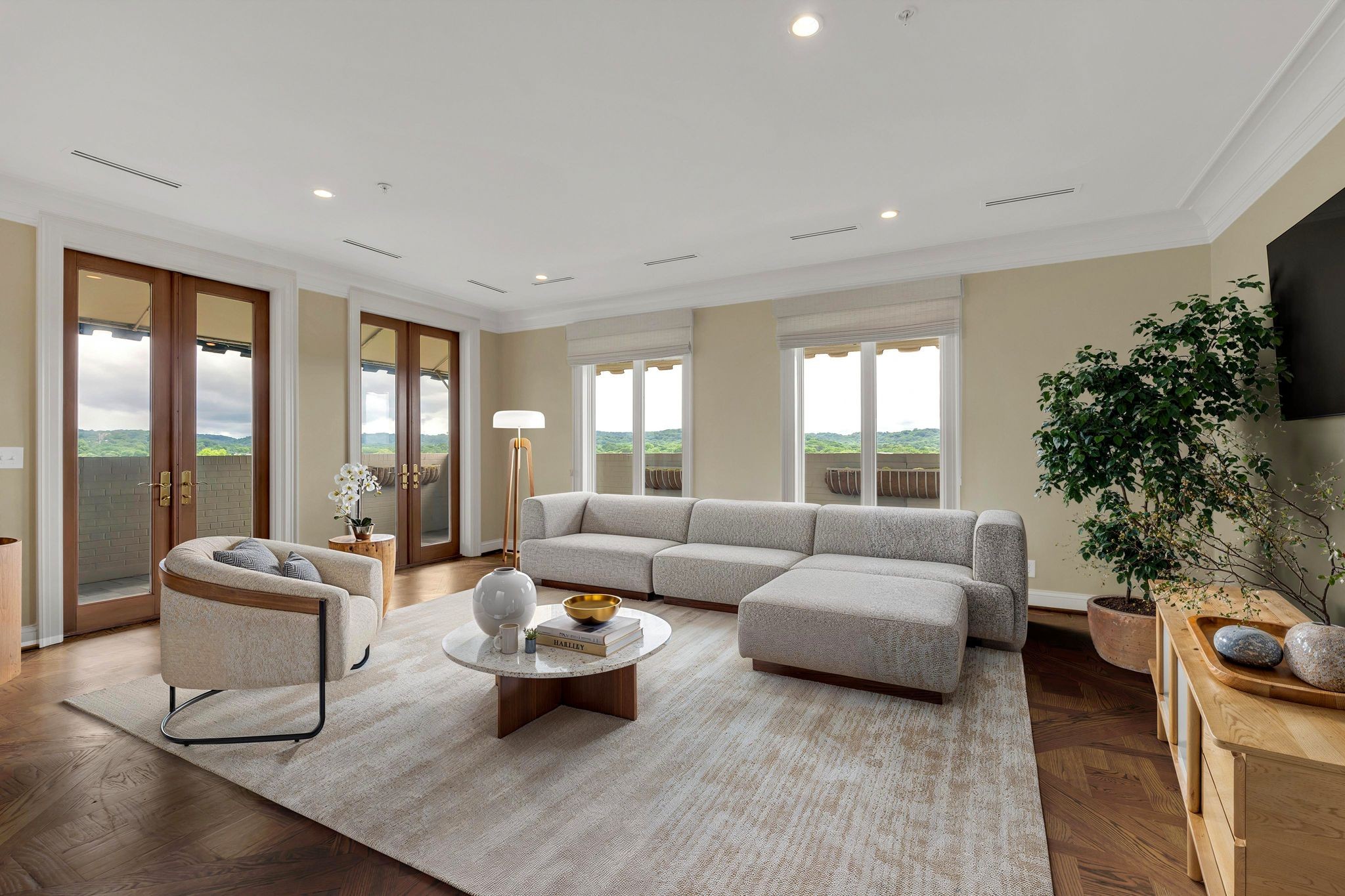 105 Leake Ave 1