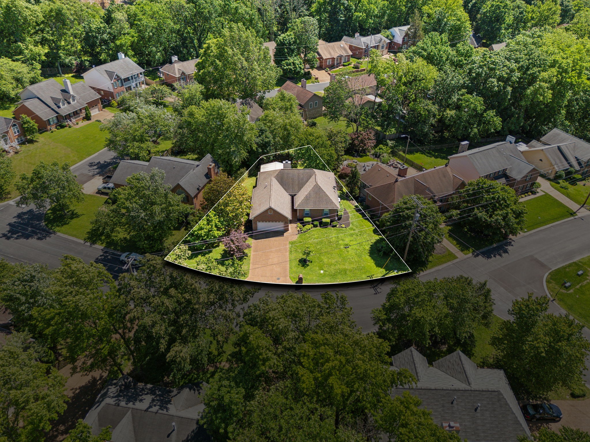 4348 Oakcrest Ln