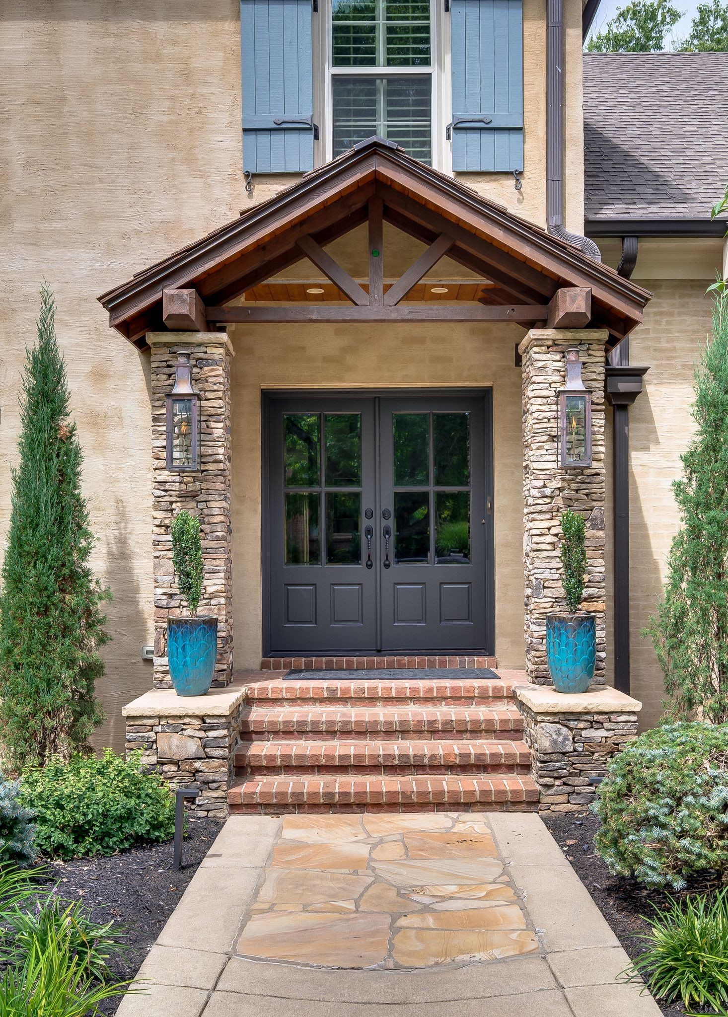 553 Midway Circle