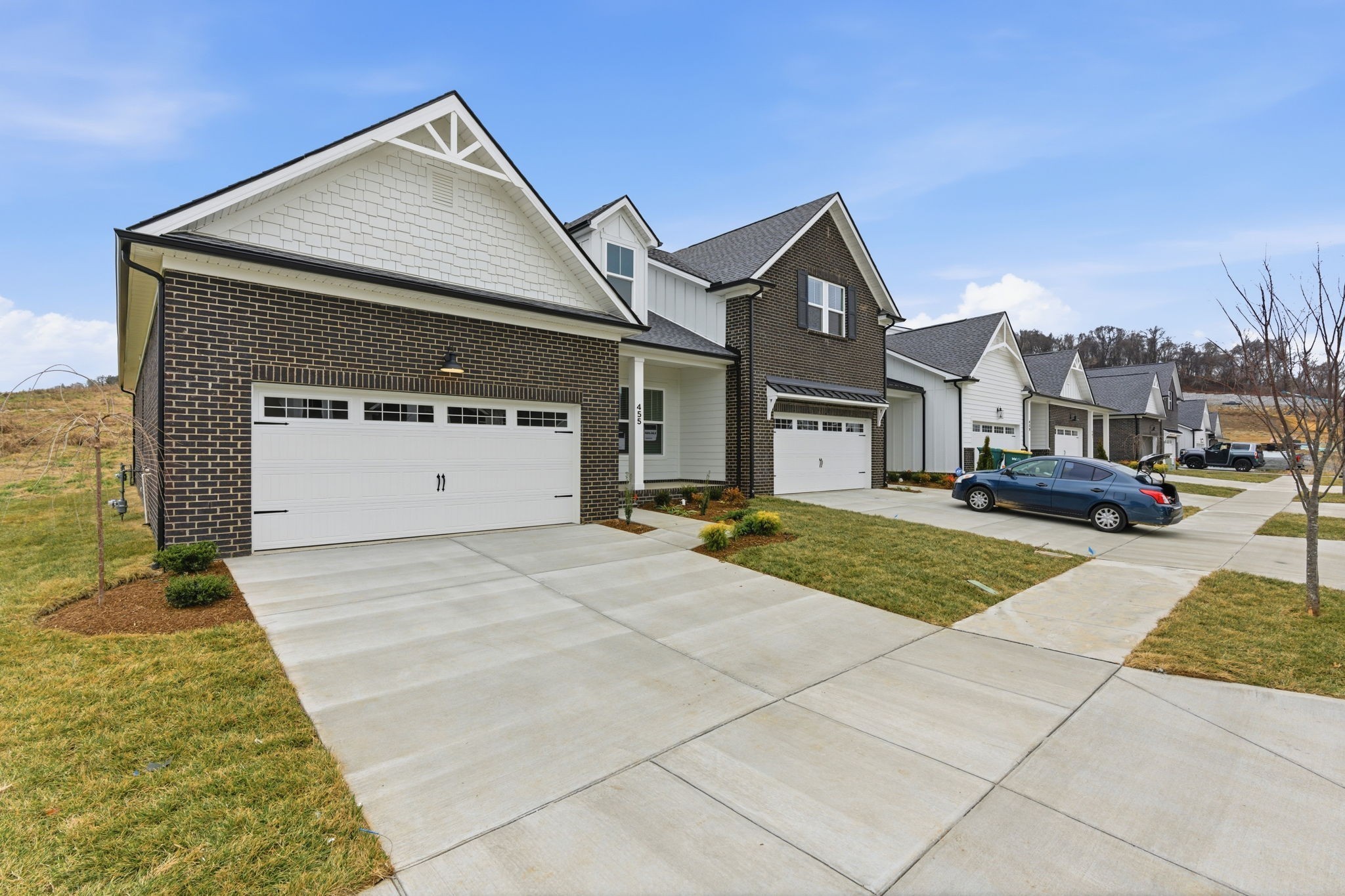 455 Buckwood Avenue W