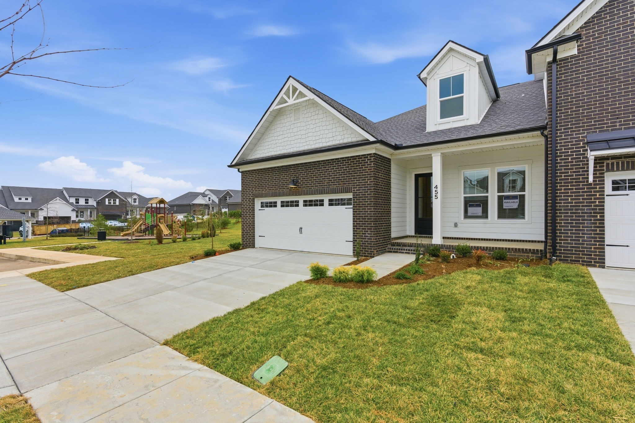 455 Buckwood Avenue W