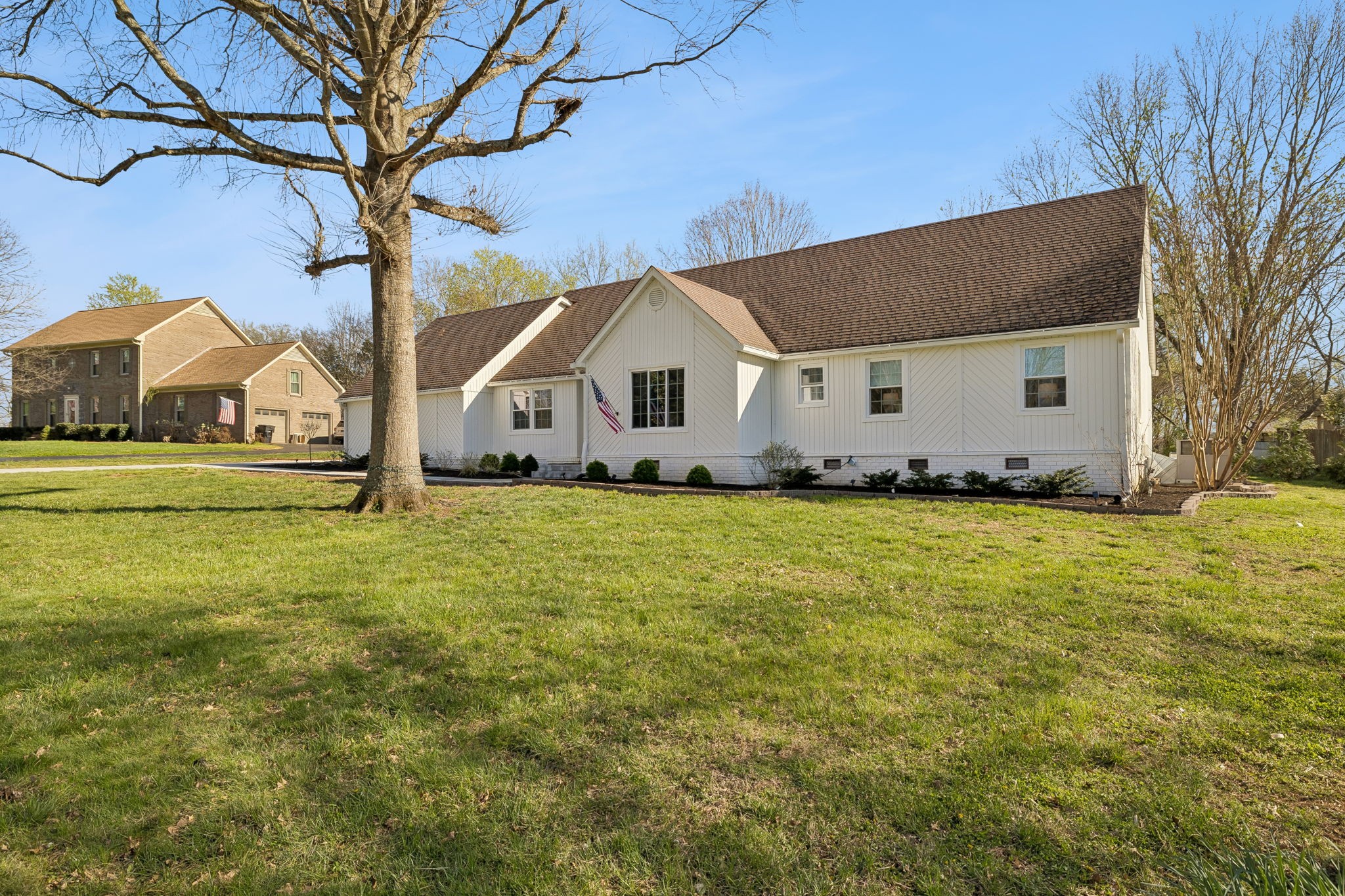 1437 Twin Feather Dr