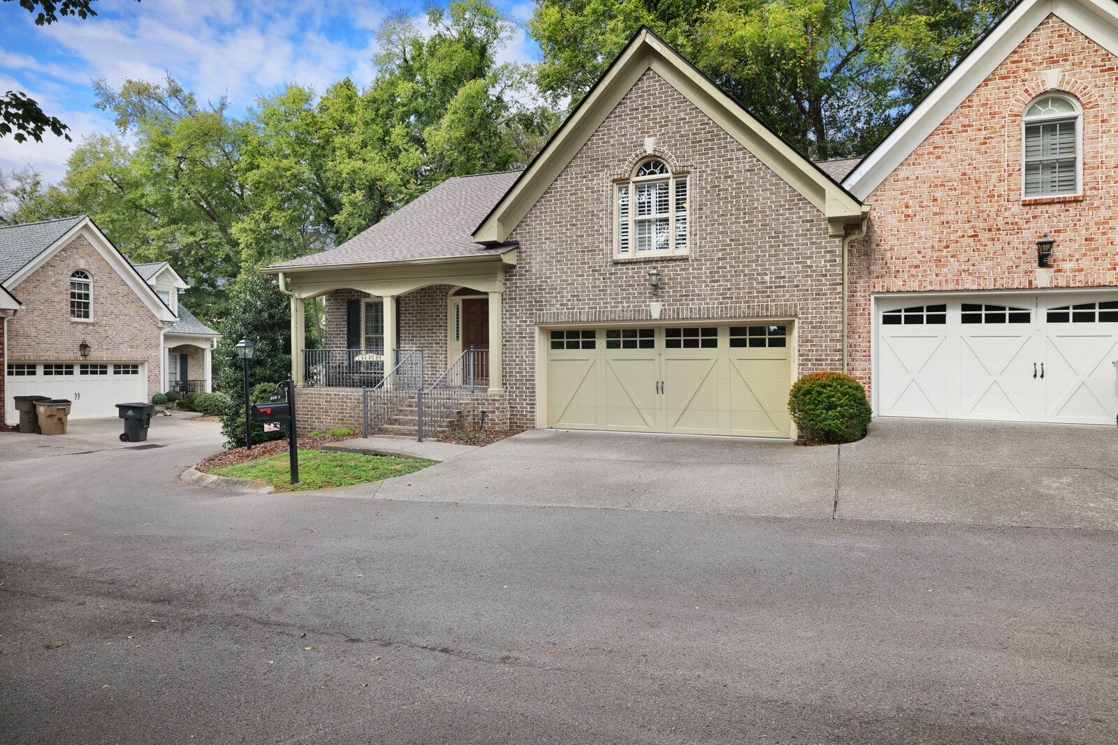 131D Woodmont Blvd
