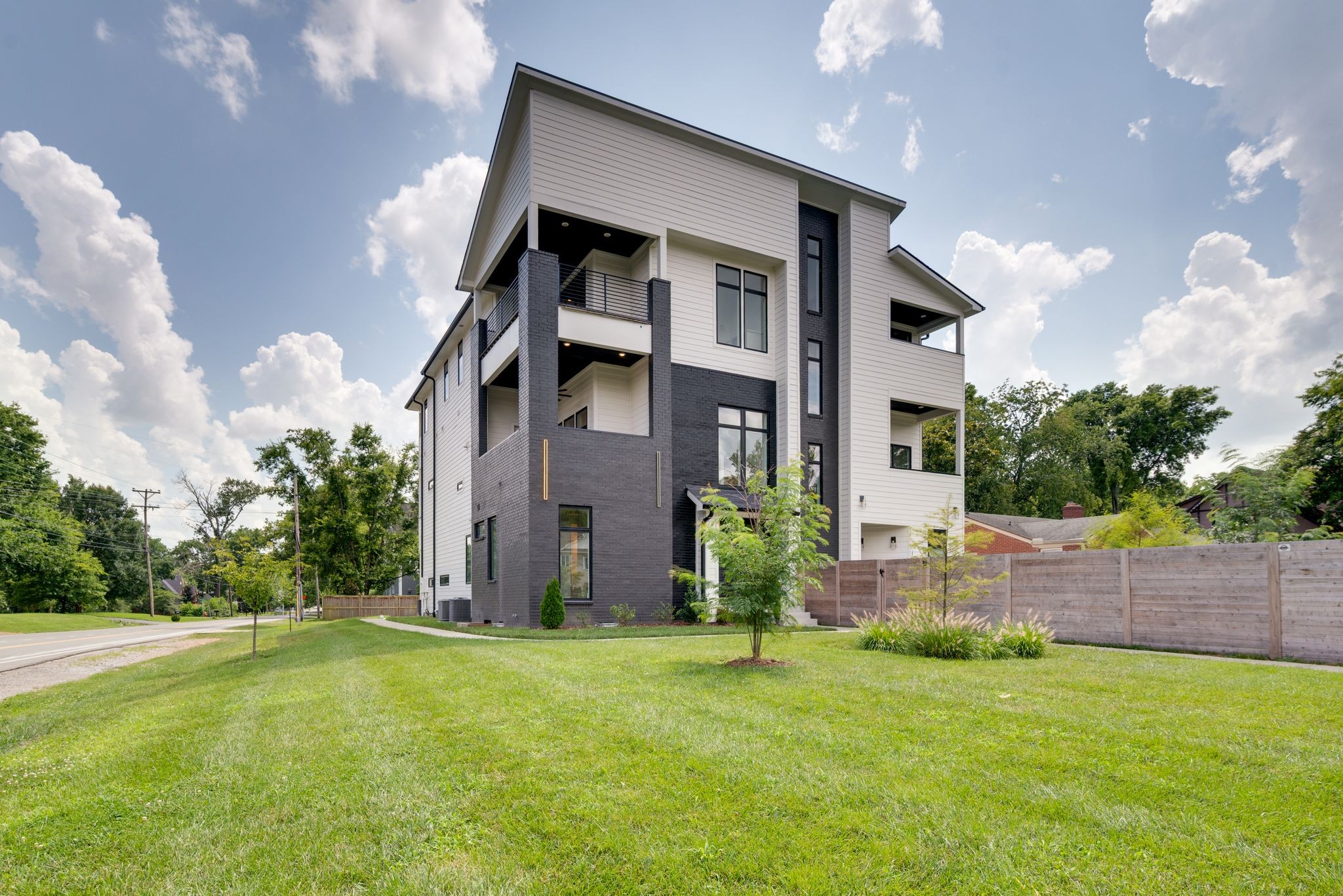 1001A Woodmont Blvd