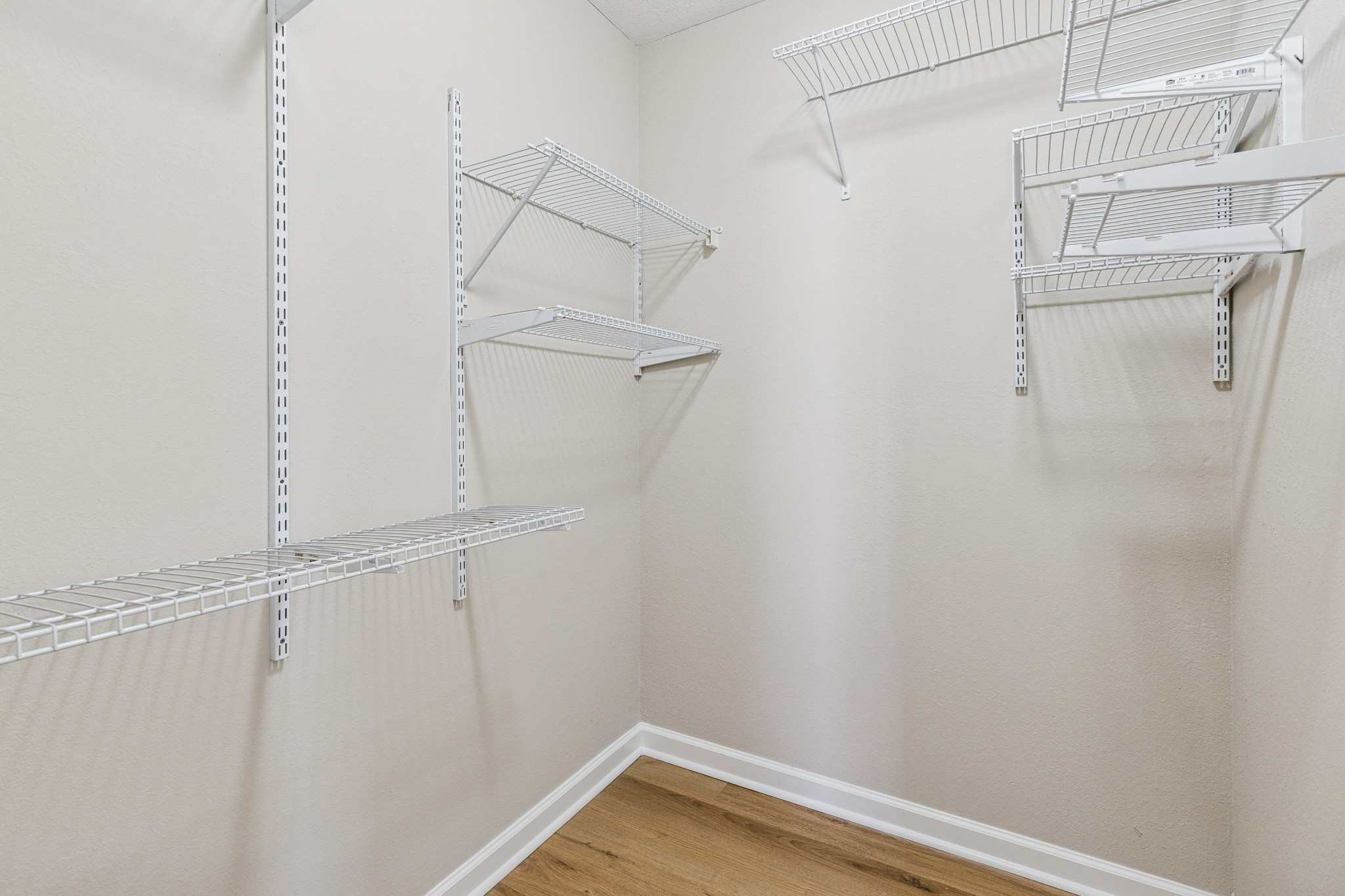 8007 Mickey Katz Cir