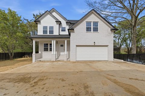 2722B Mossdale Dr Nashville TN 37217