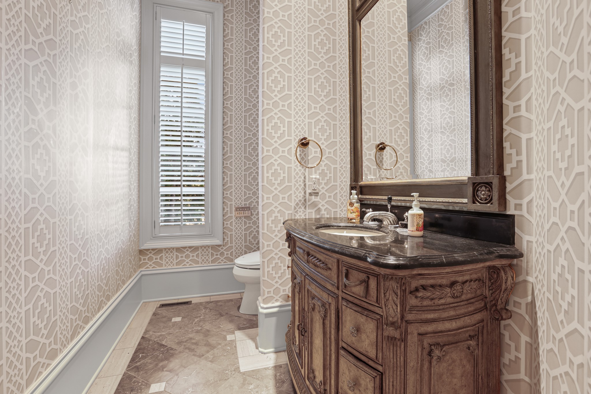 Brentwood, Tennessee 37027, United States, 6 Bedrooms Bedrooms, ,8 BathroomsBathrooms,Residential,Active,96839