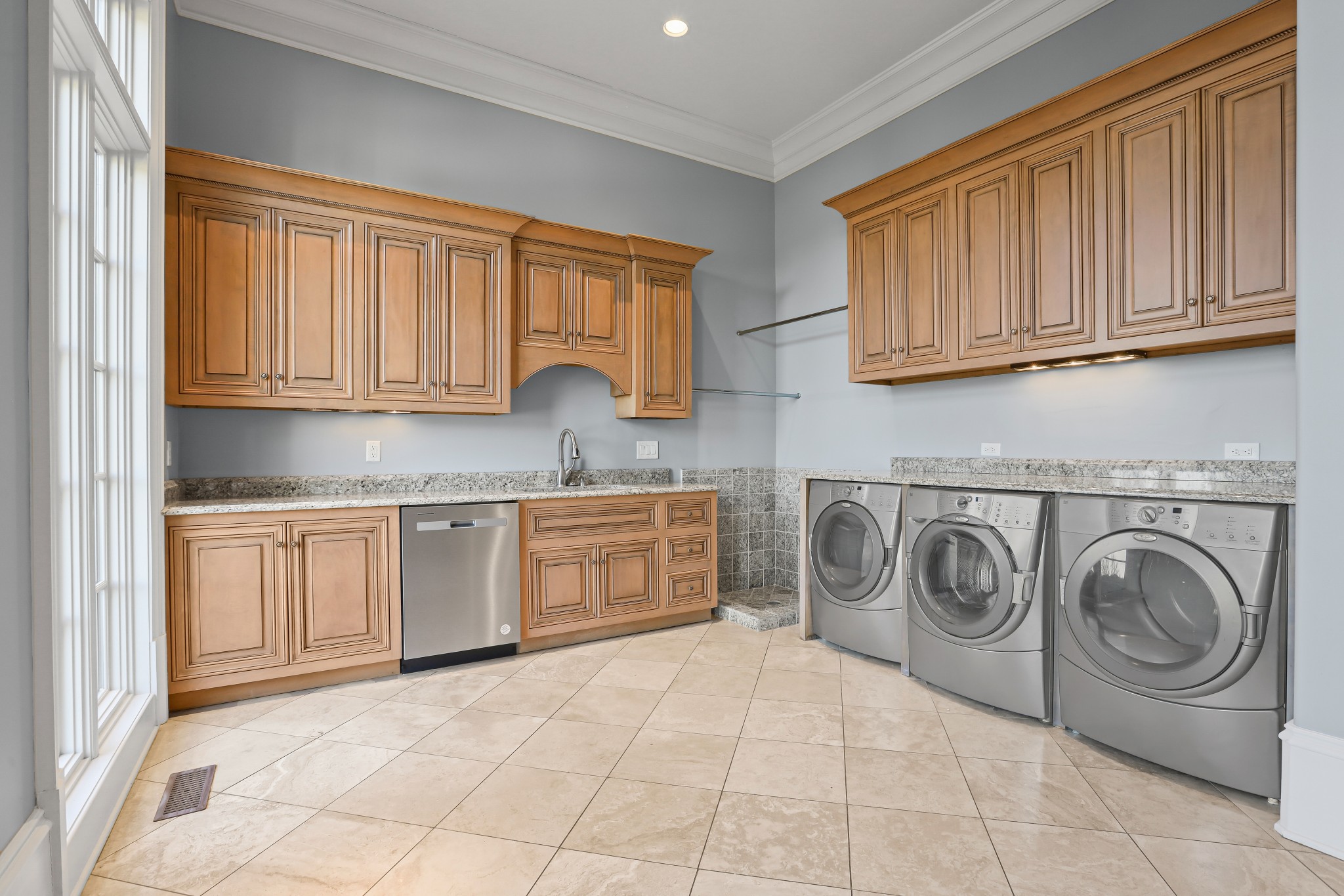 Brentwood, Tennessee 37027, United States, 6 Bedrooms Bedrooms, ,8 BathroomsBathrooms,Residential,Active,96839