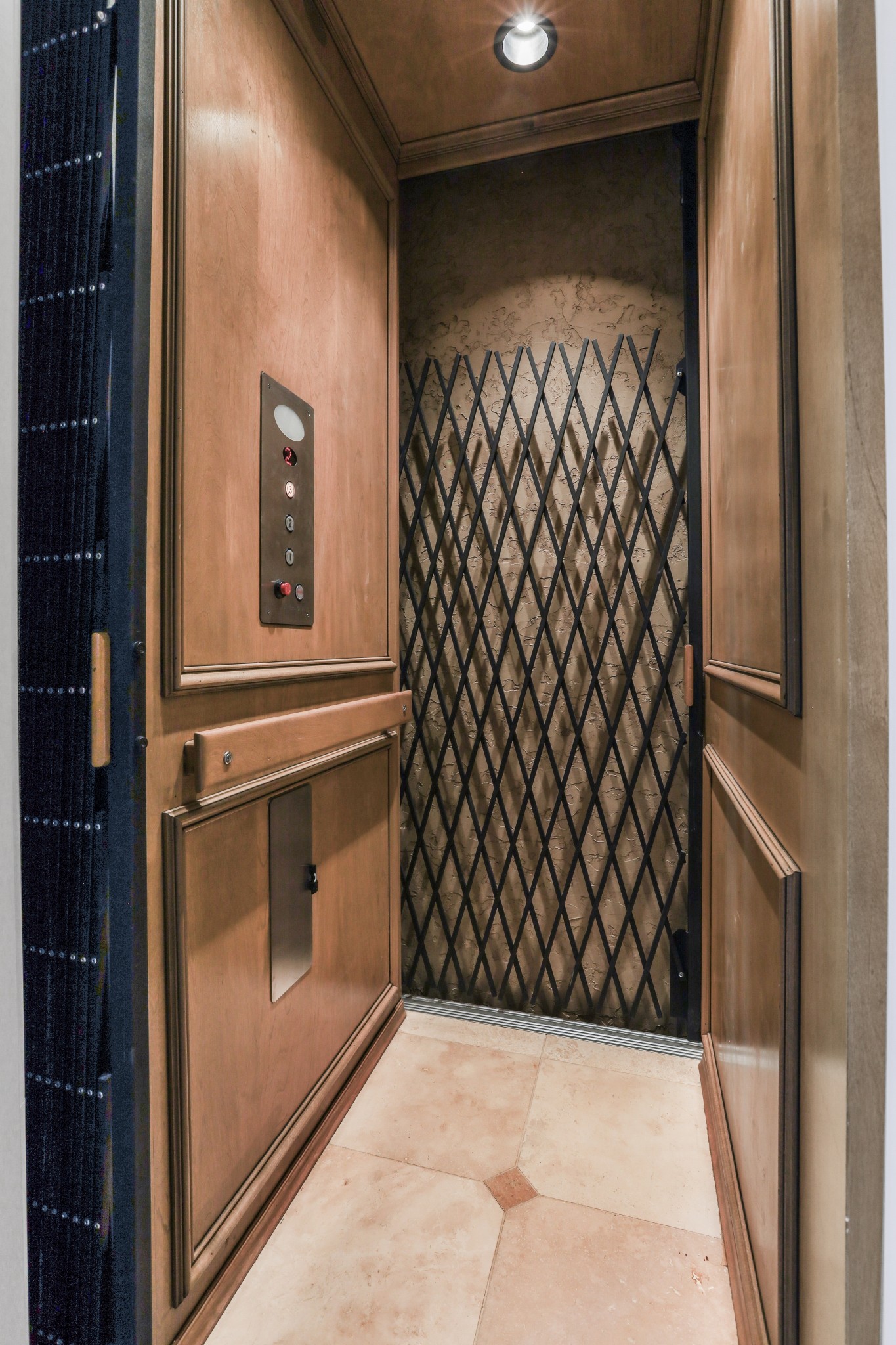 Brentwood, Tennessee 37027, United States, 6 Bedrooms Bedrooms, ,8 BathroomsBathrooms,Residential,Active,96839