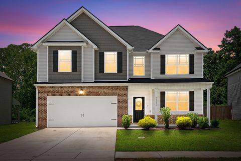 1136 Black Oak Cir Clarksville TN 37042