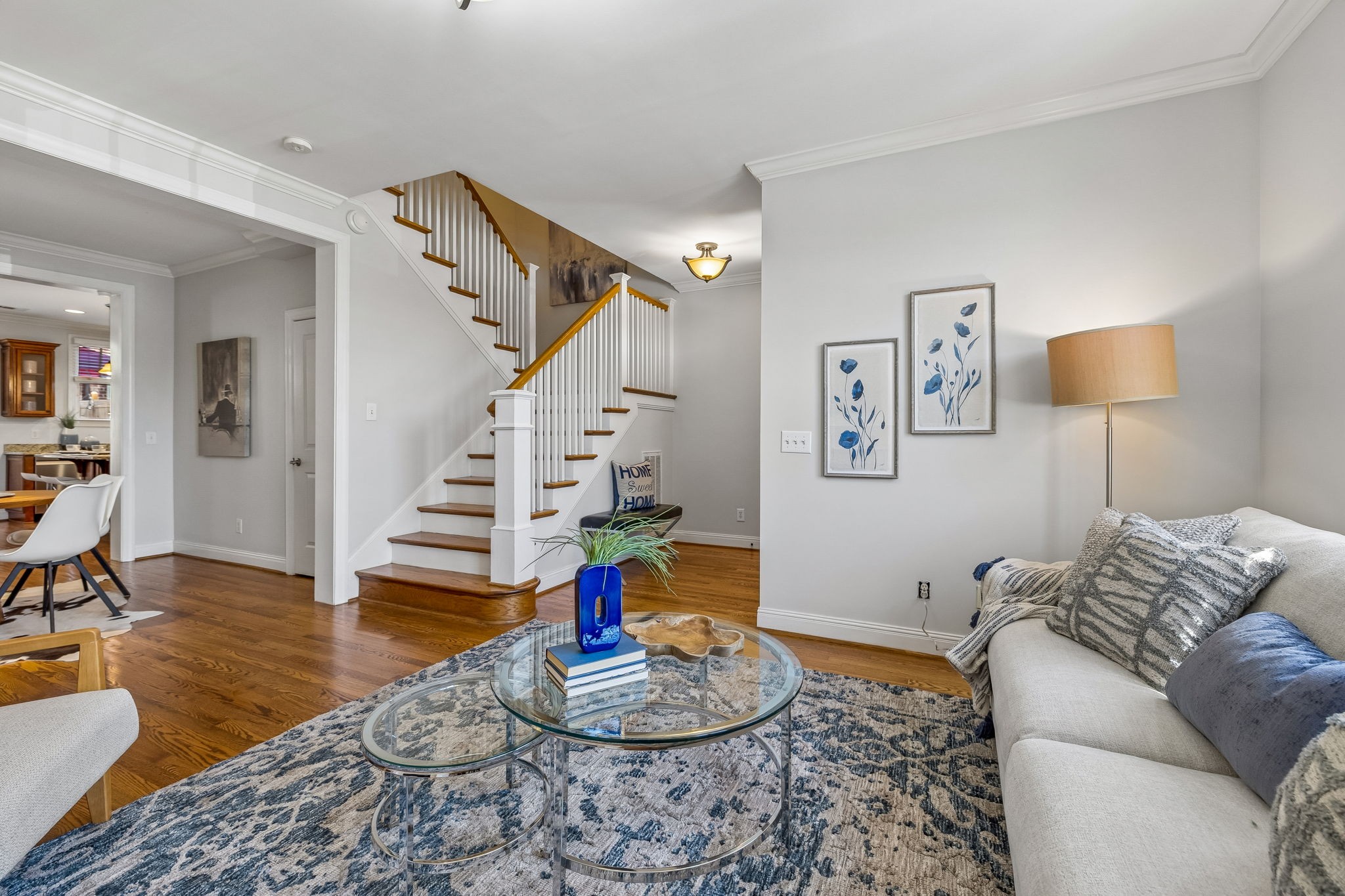 718 4th Ave N
