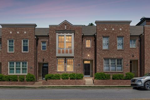 Photo of 718 4th Ave N, Nashville, TN 37219 (MLS # 3181380)