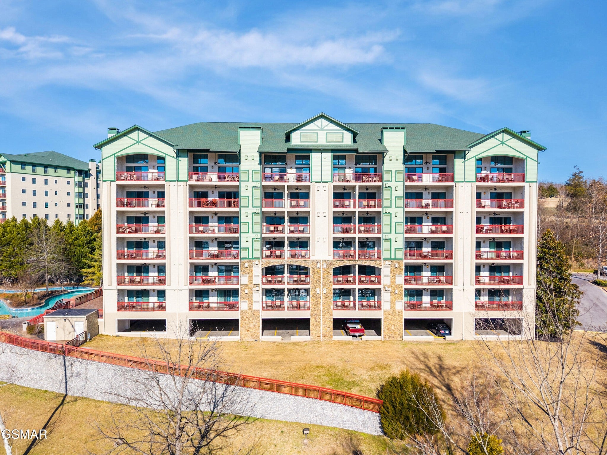 212 Dollywood Lane 436