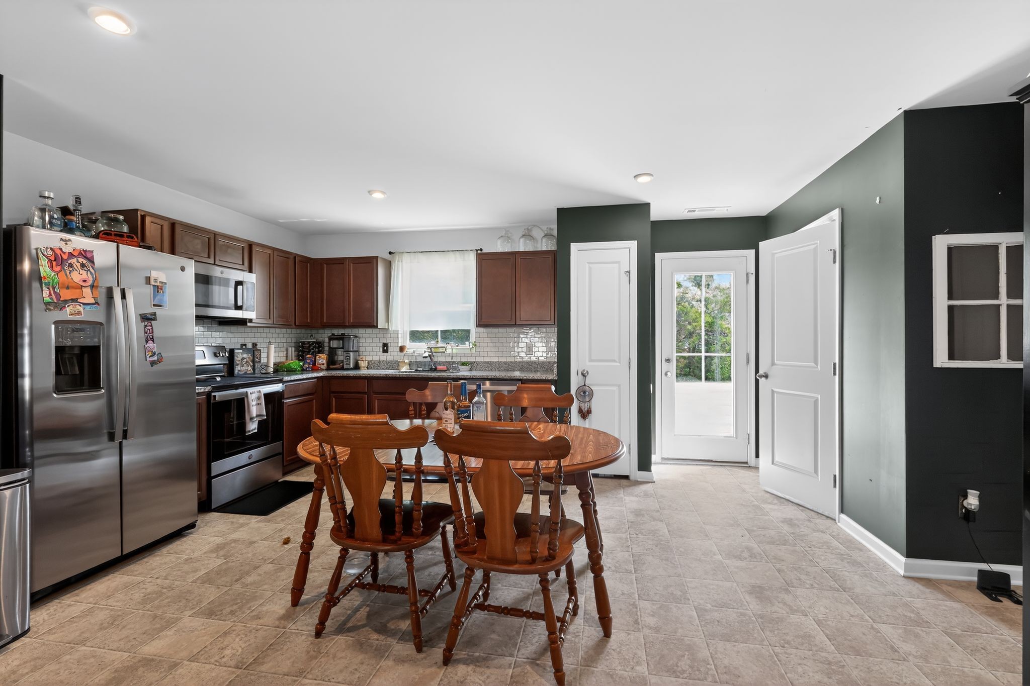 5409 Walnut Chase Dr