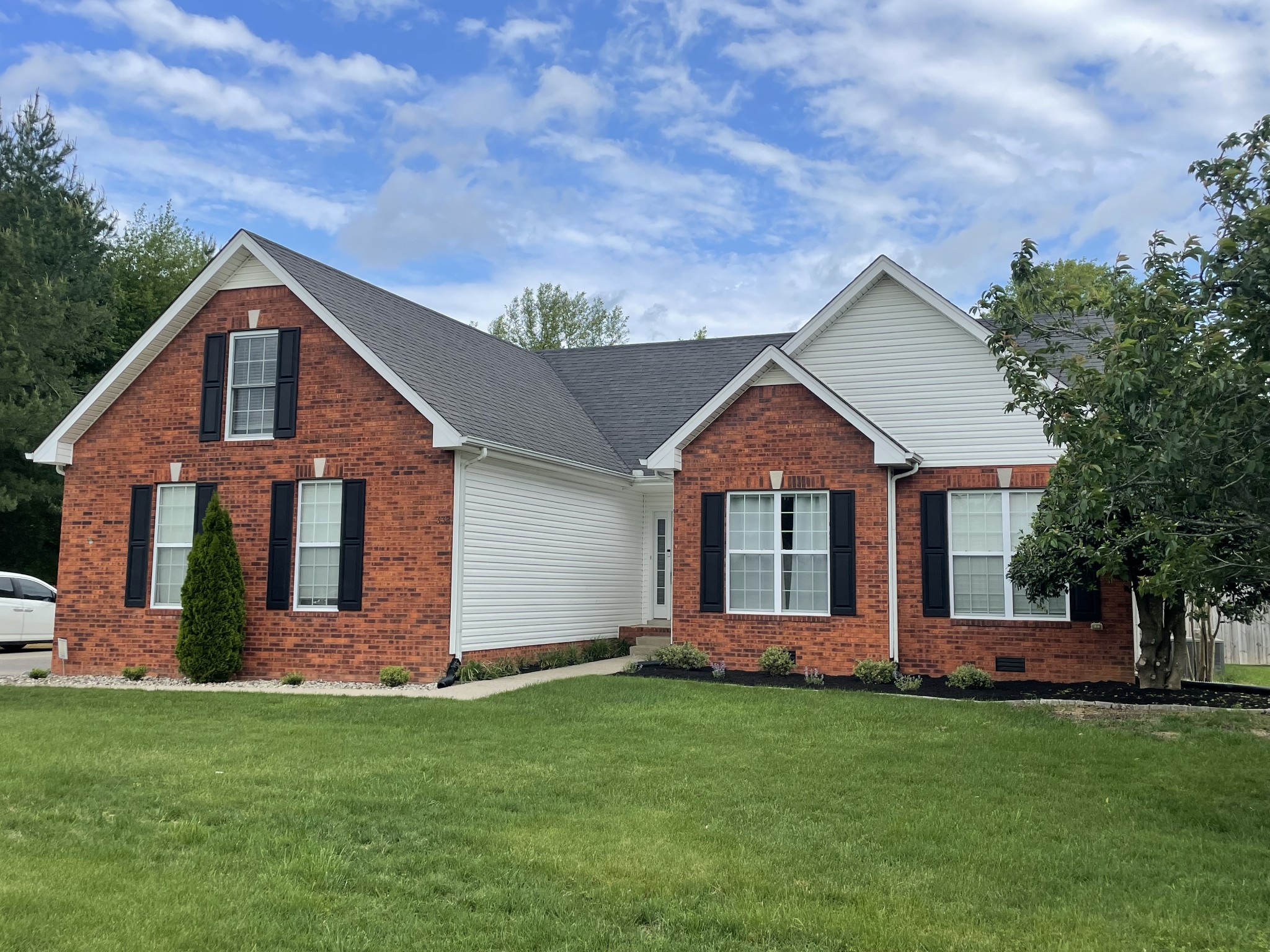 338 Dixie Ln