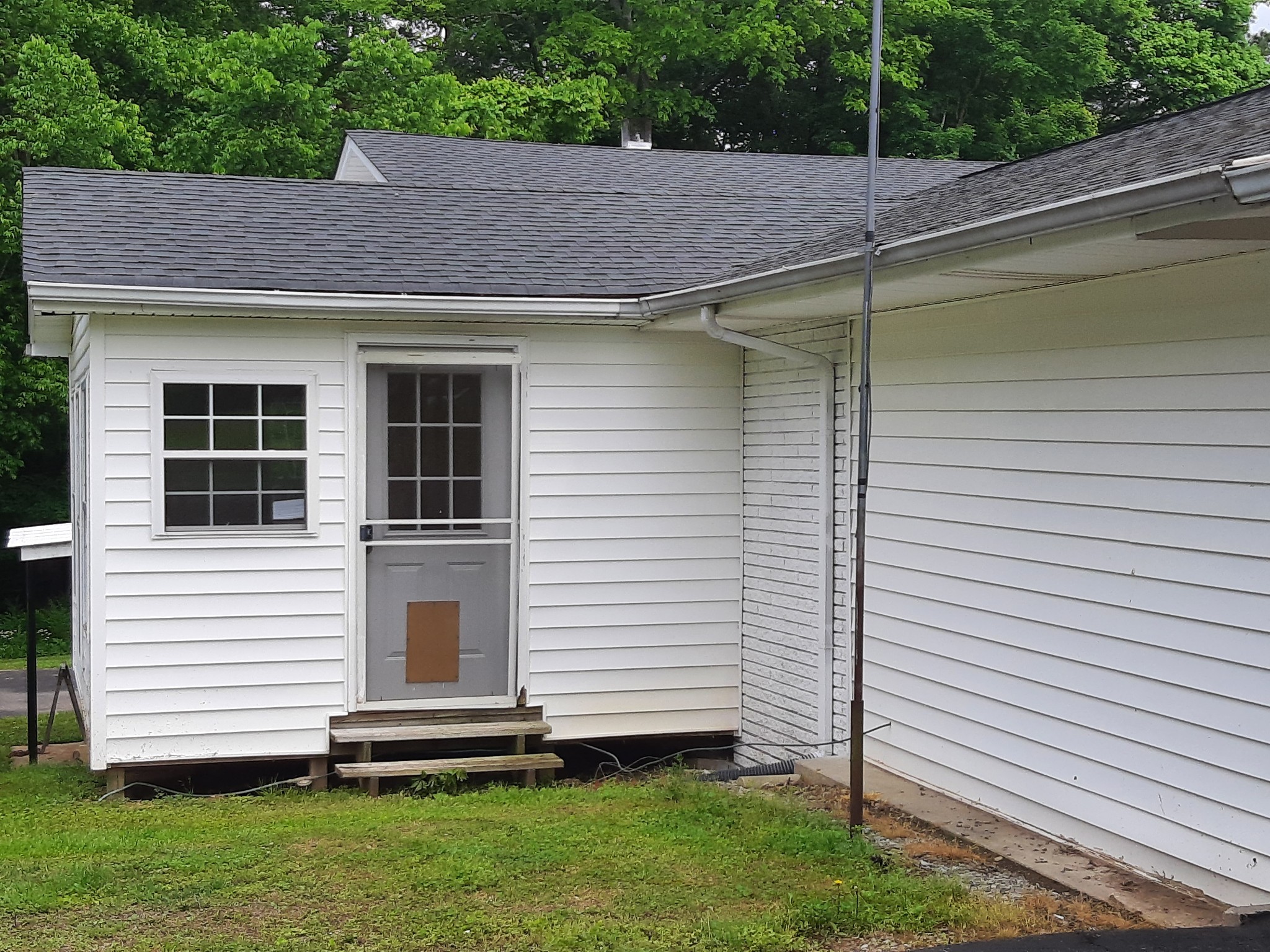 2790 Mosley Ferry Rd 5.24