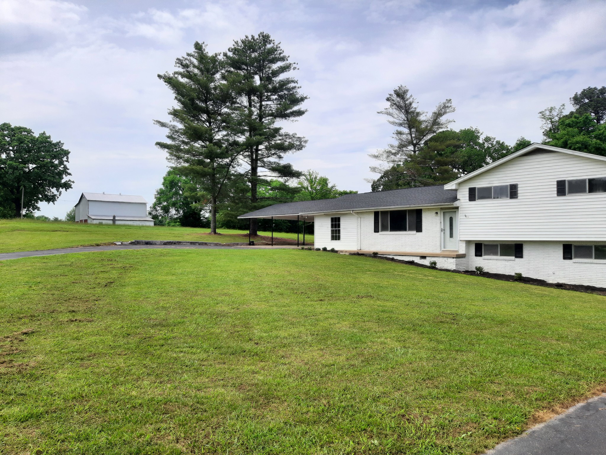 2790 Mosley Ferry Rd 5.24