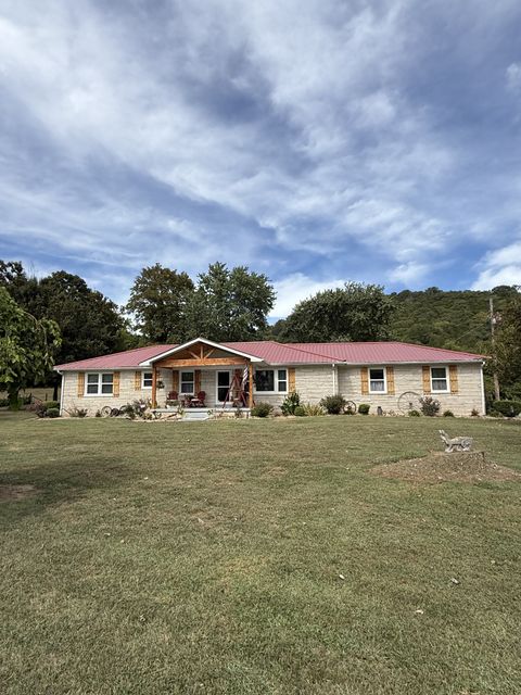 140 Wartrace Hwy Pleasant Shade TN 37145