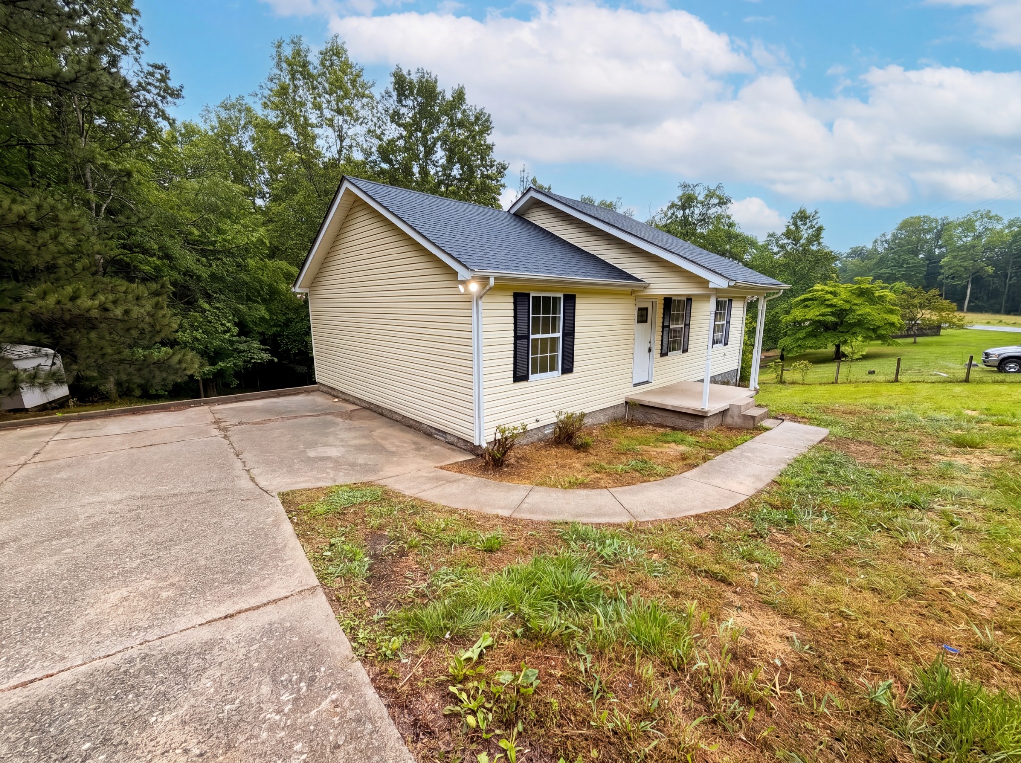 1382 Neptune Rd