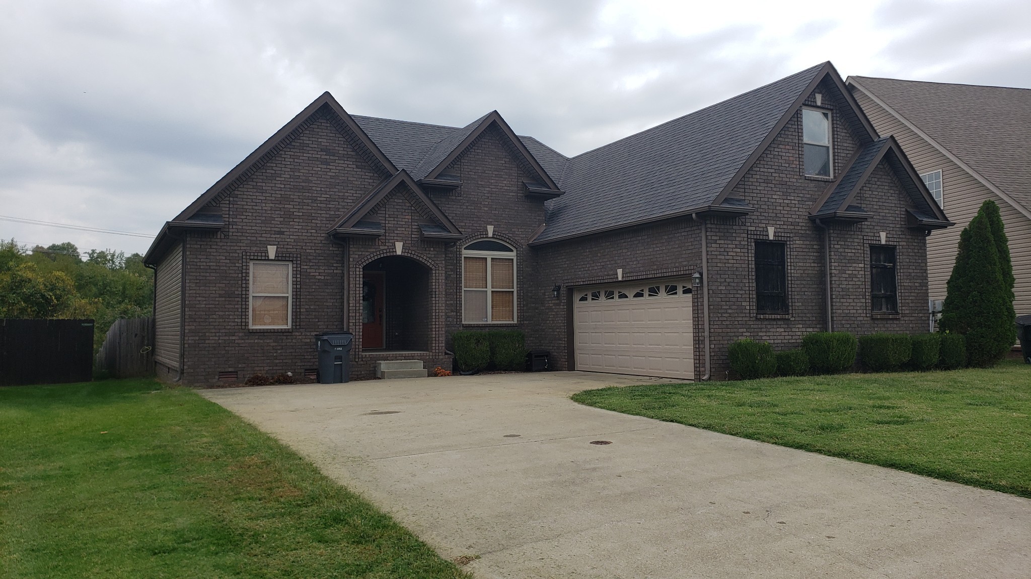 1329 Allmon Dr