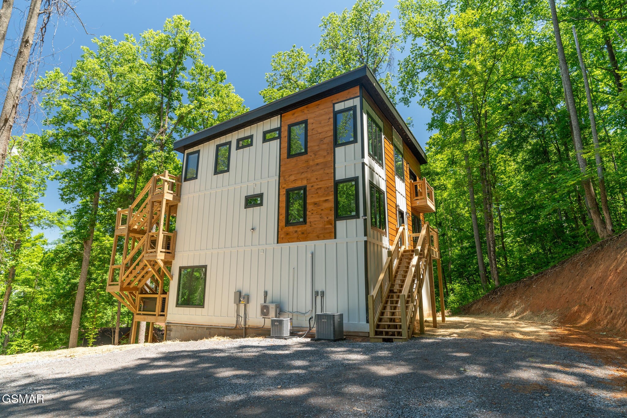 3307 Shagbark Hickory Ridge