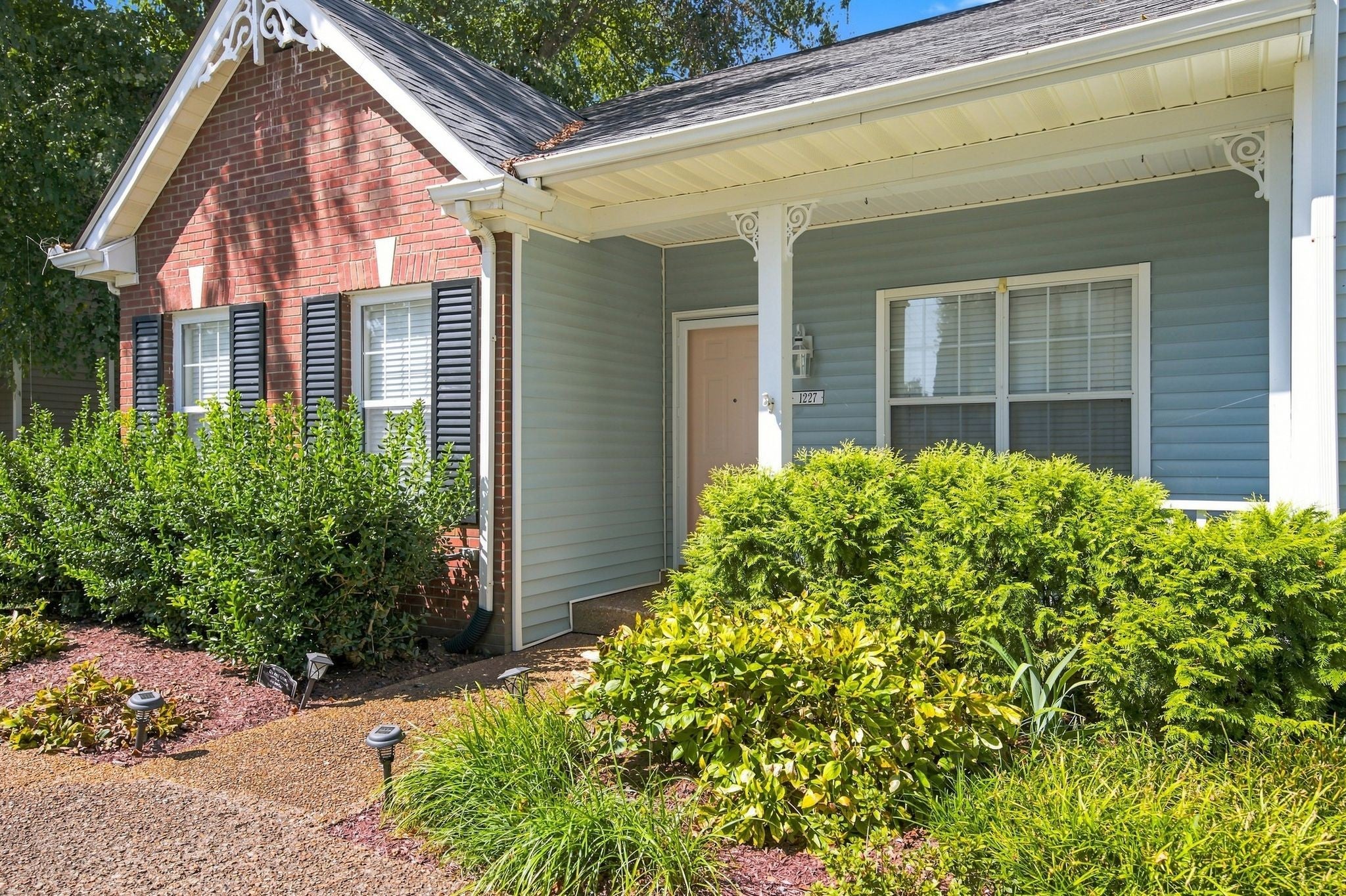 3-bed condo for sale in Franklin, TN 37064, 1227 Carriage Park Dr 1227 Carriage Park Dr, Franklin TN 37064 3-bed condo, photo 1 of 38