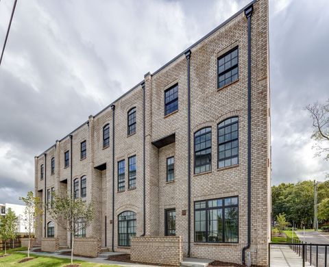 Photo of 3206 W End Cir #8, Nashville, TN 37203 (MLS # 3168774)