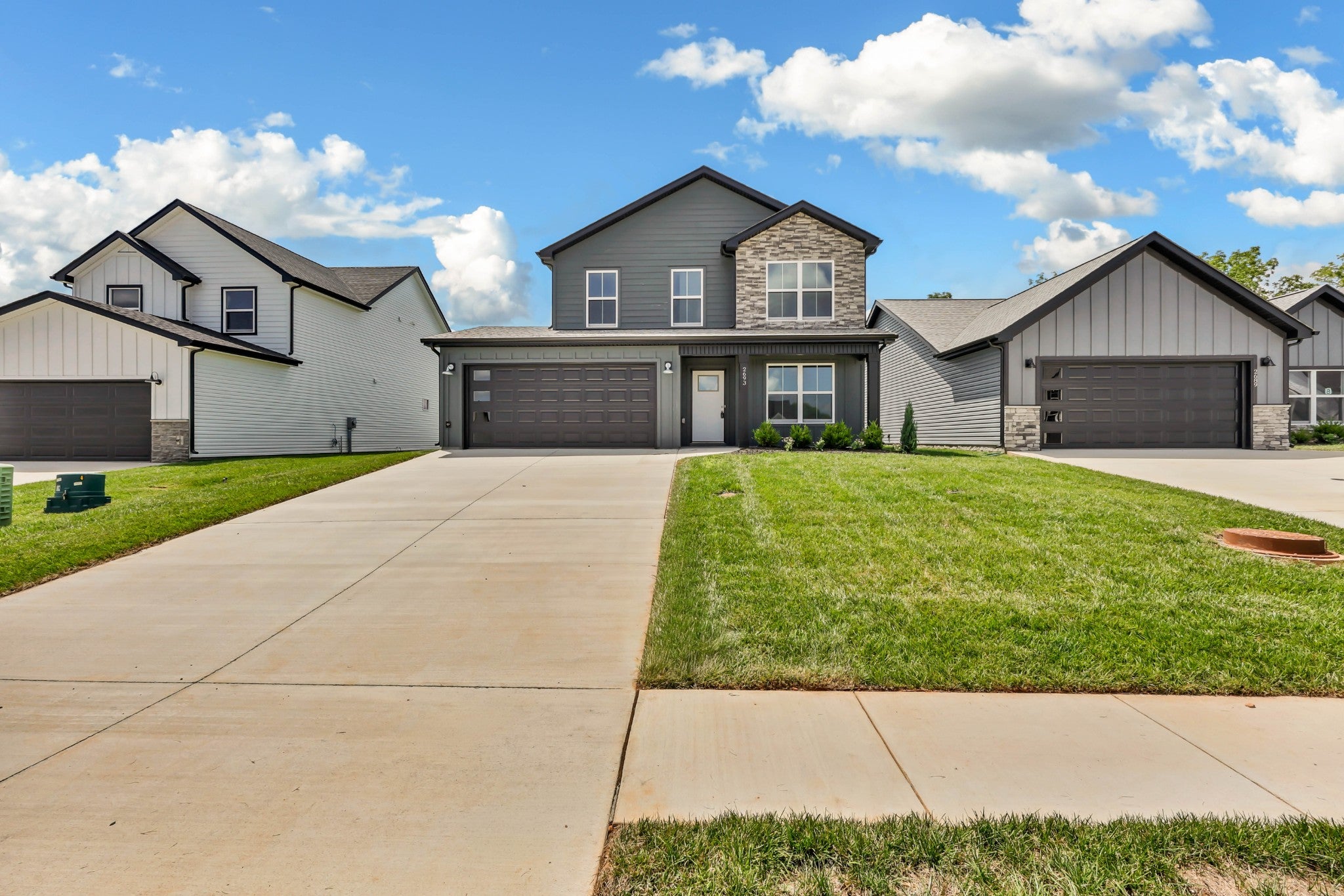 2693 Brewster Dr