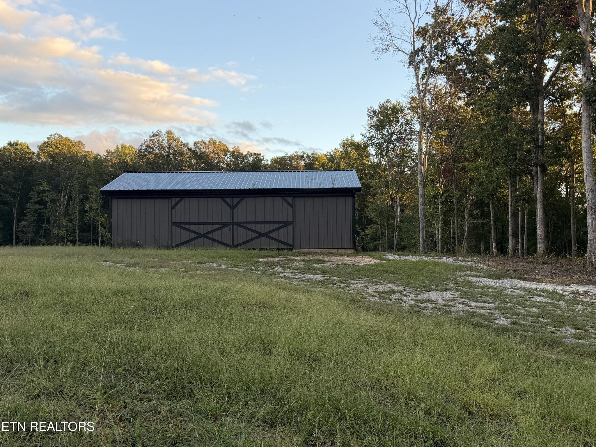 1 Taylor Place Rd