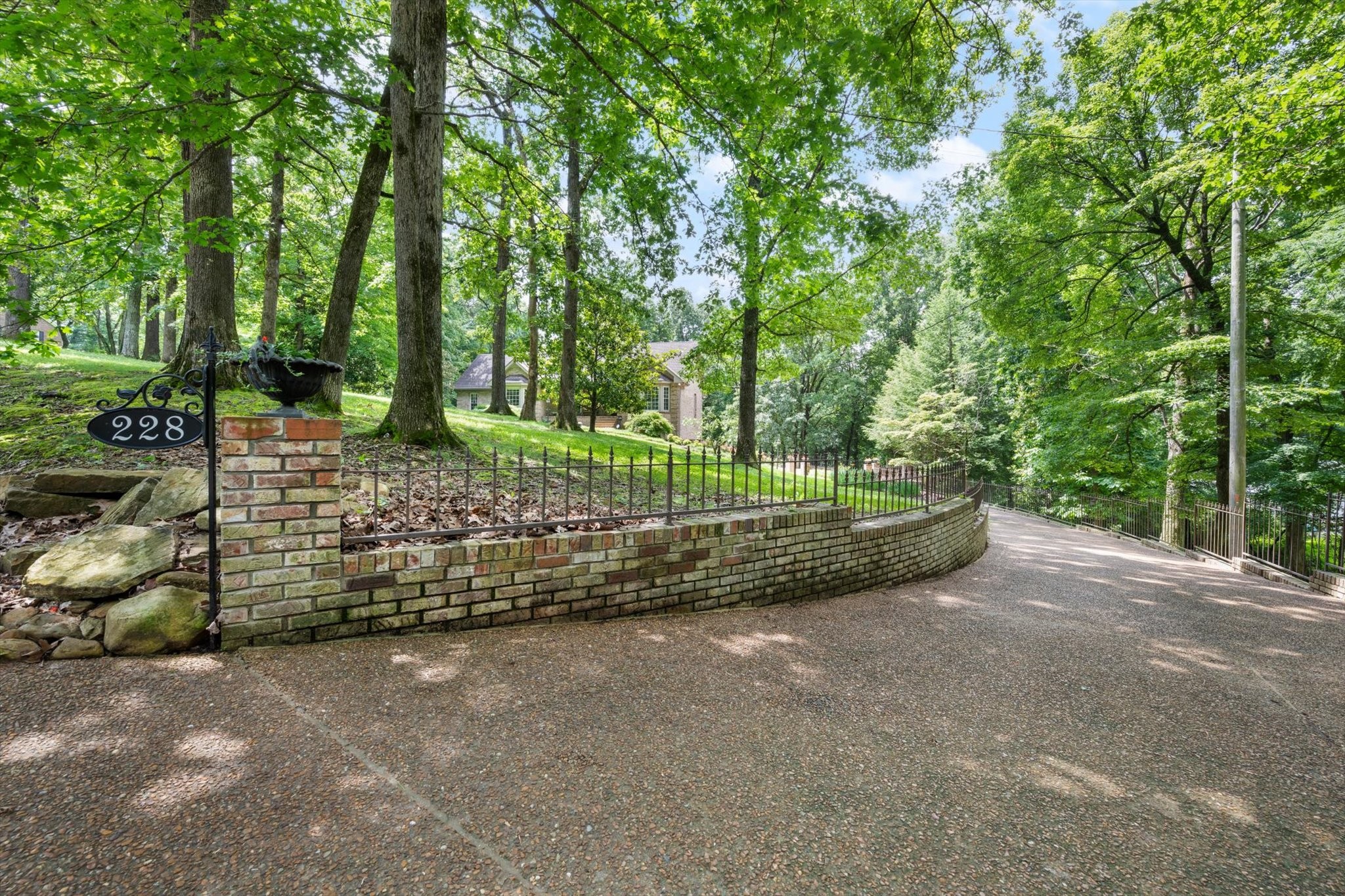 228 Druid Hills Dr