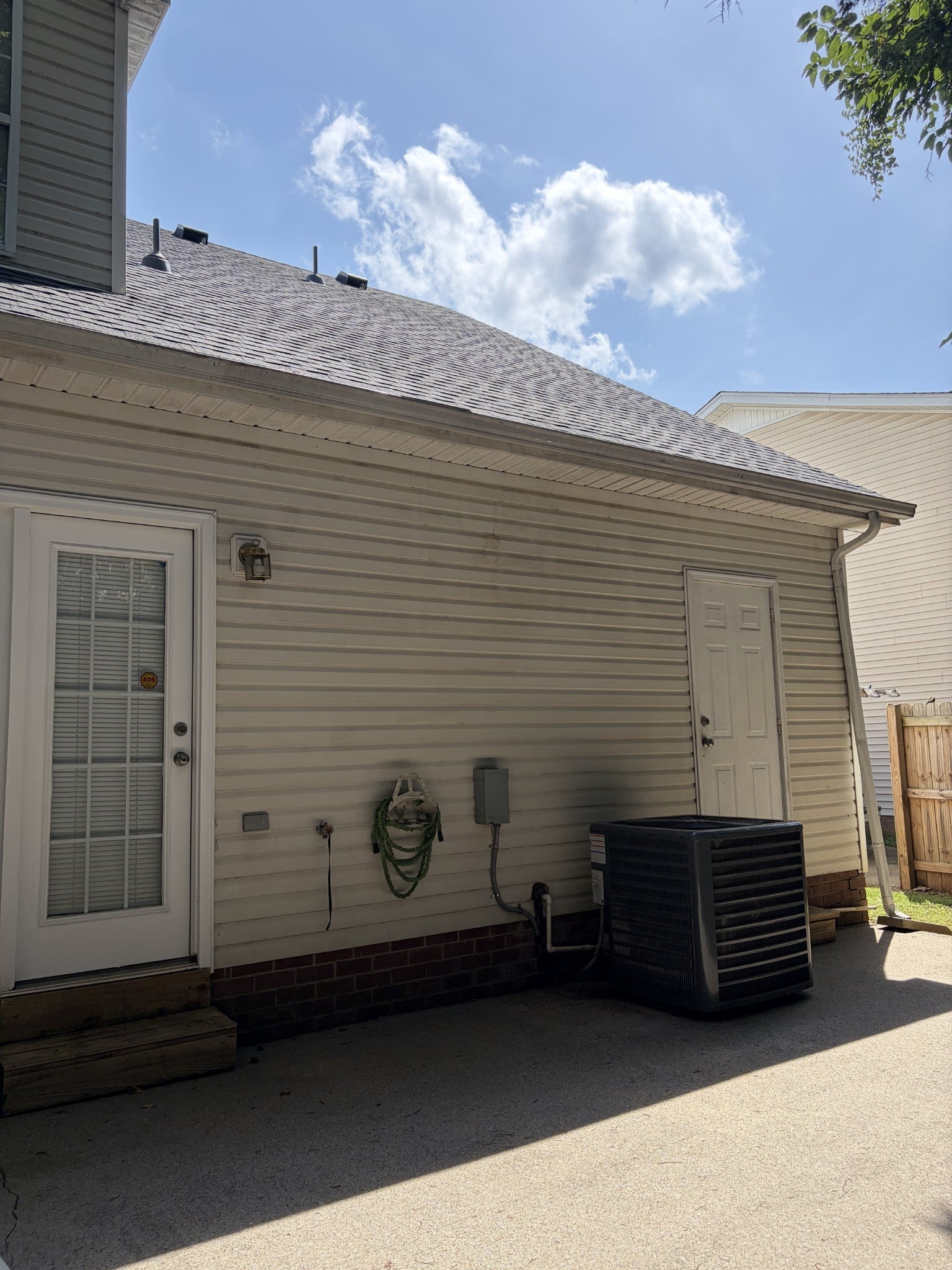 1519 Middleborough Ct