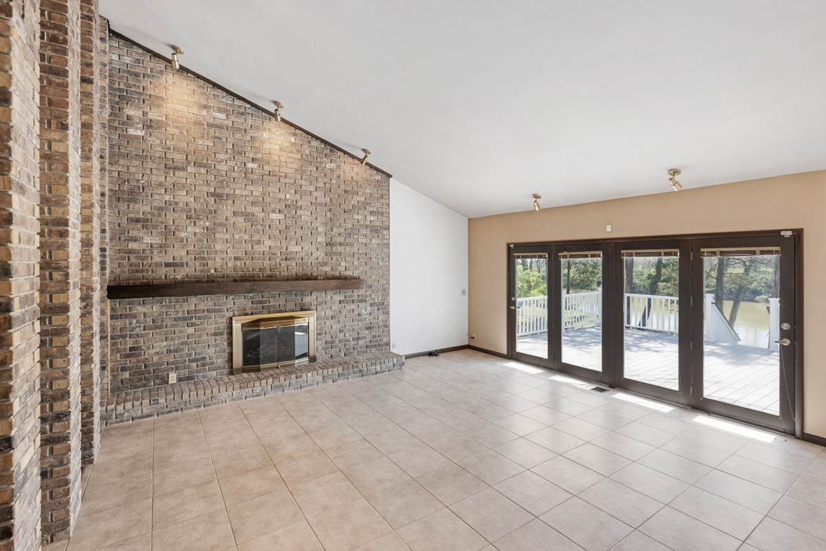 1012 Berwick Trl