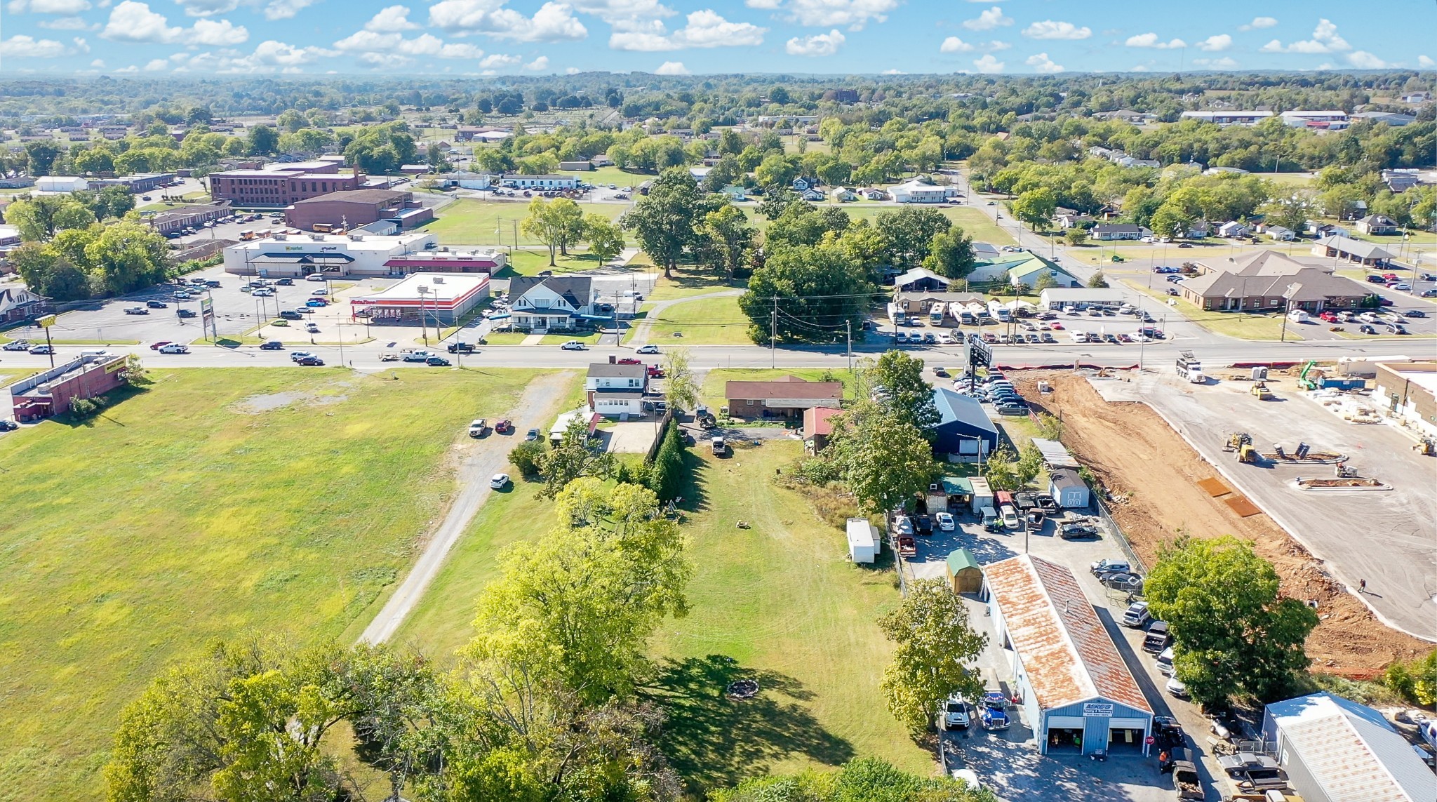 744 N Main St