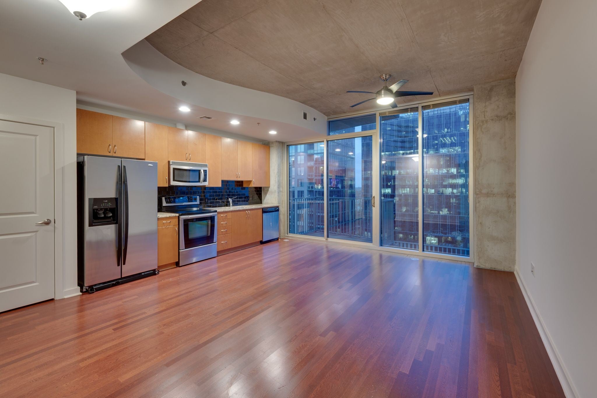 301 Demonbreun St 1812