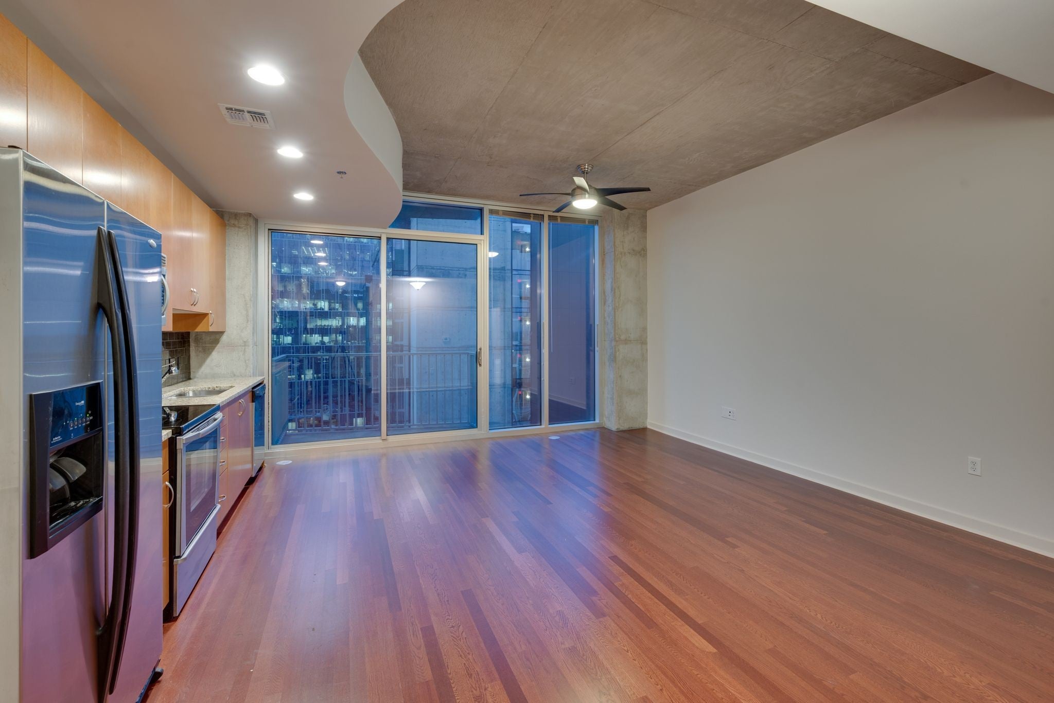 301 Demonbreun St 1812