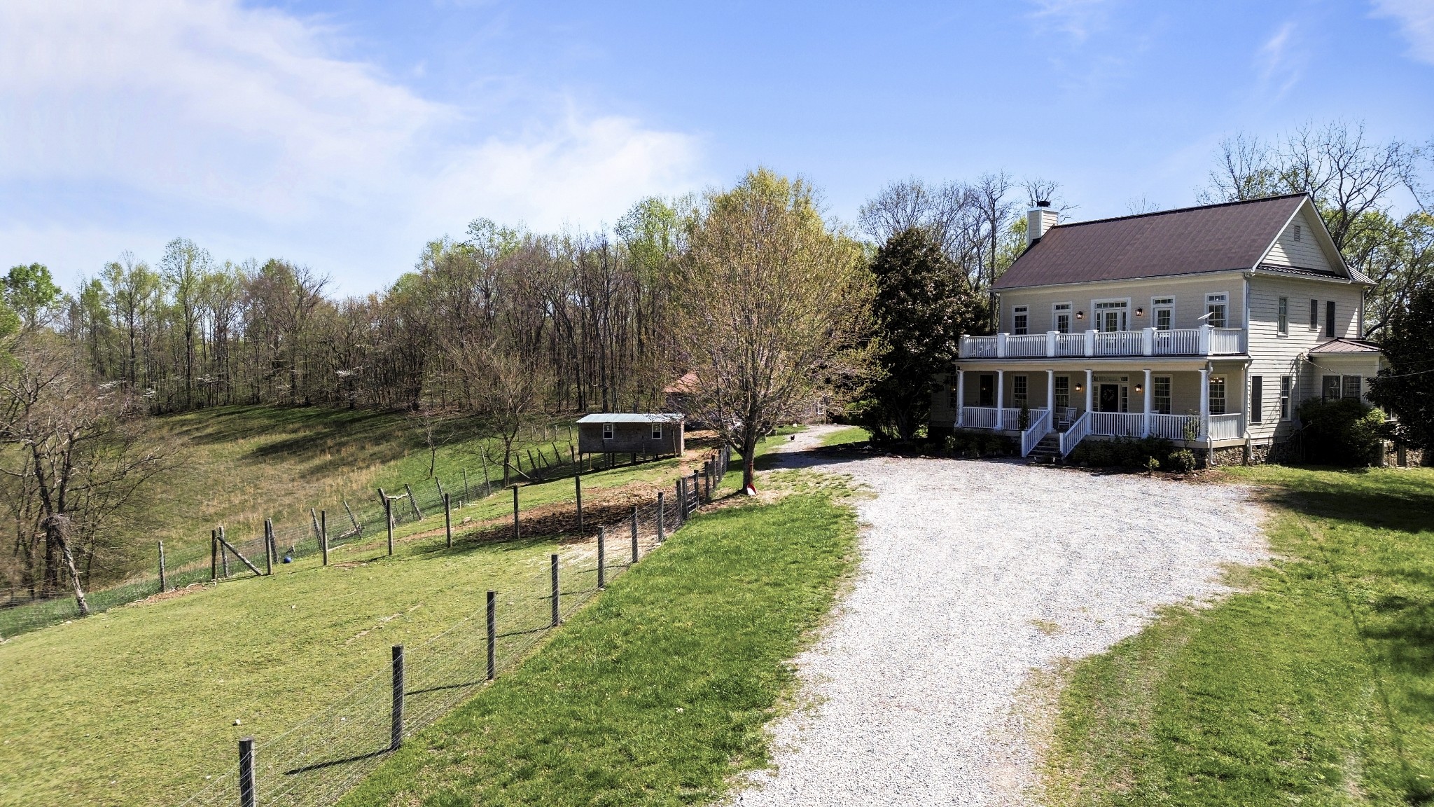 Columbia, Tennessee 38401, United States, 4 Bedrooms Bedrooms, ,4 BathroomsBathrooms,Residential,Active,111244