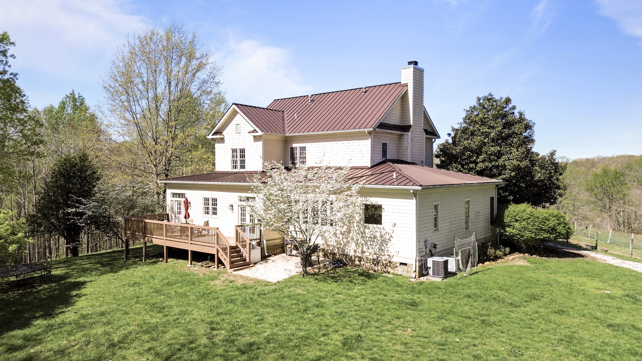 Columbia, Tennessee 38401, United States, 4 Bedrooms Bedrooms, ,4 BathroomsBathrooms,Residential,Active,111244