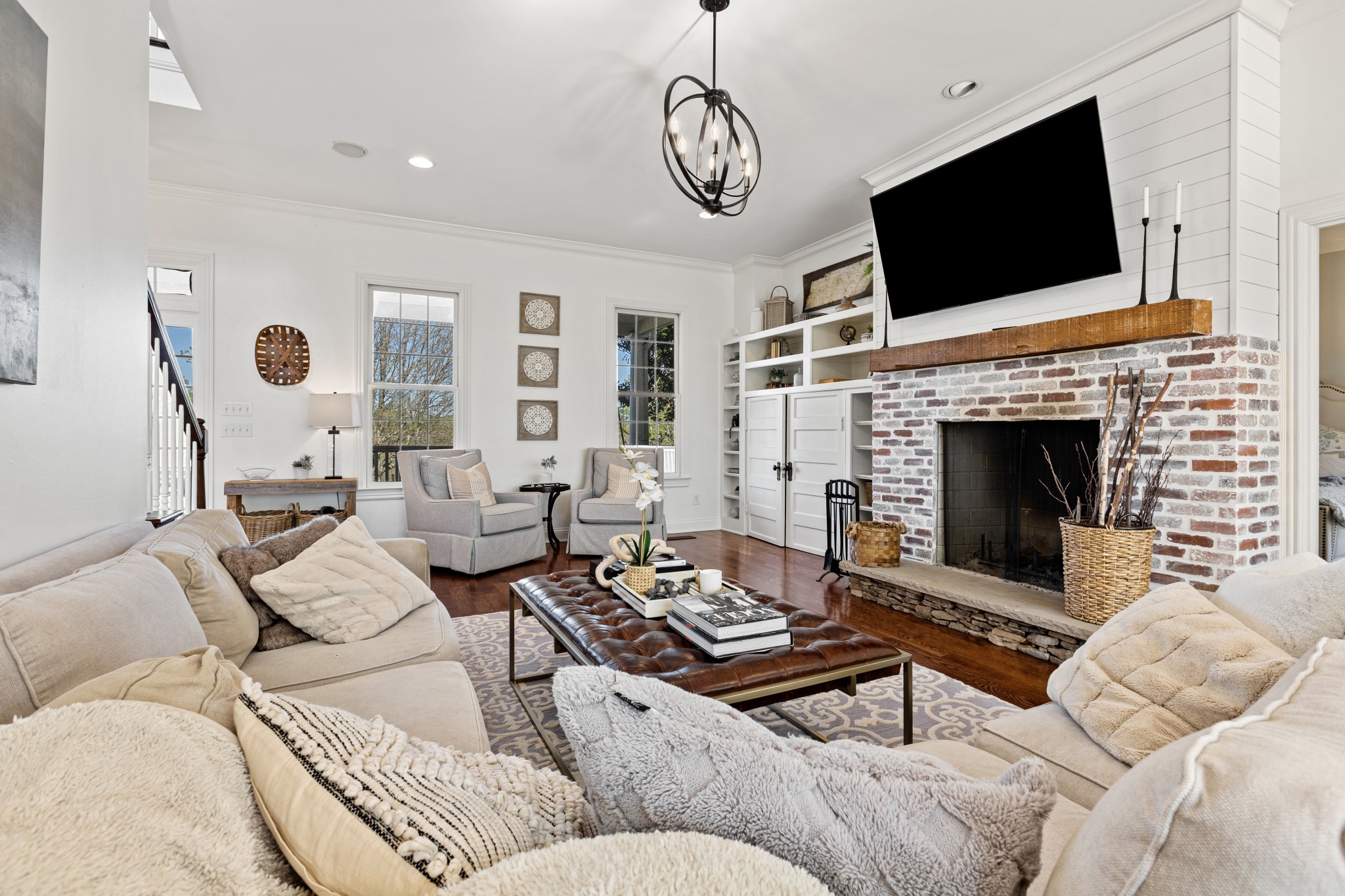 Columbia, Tennessee 38401, United States, 4 Bedrooms Bedrooms, ,4 BathroomsBathrooms,Residential,Active,111244