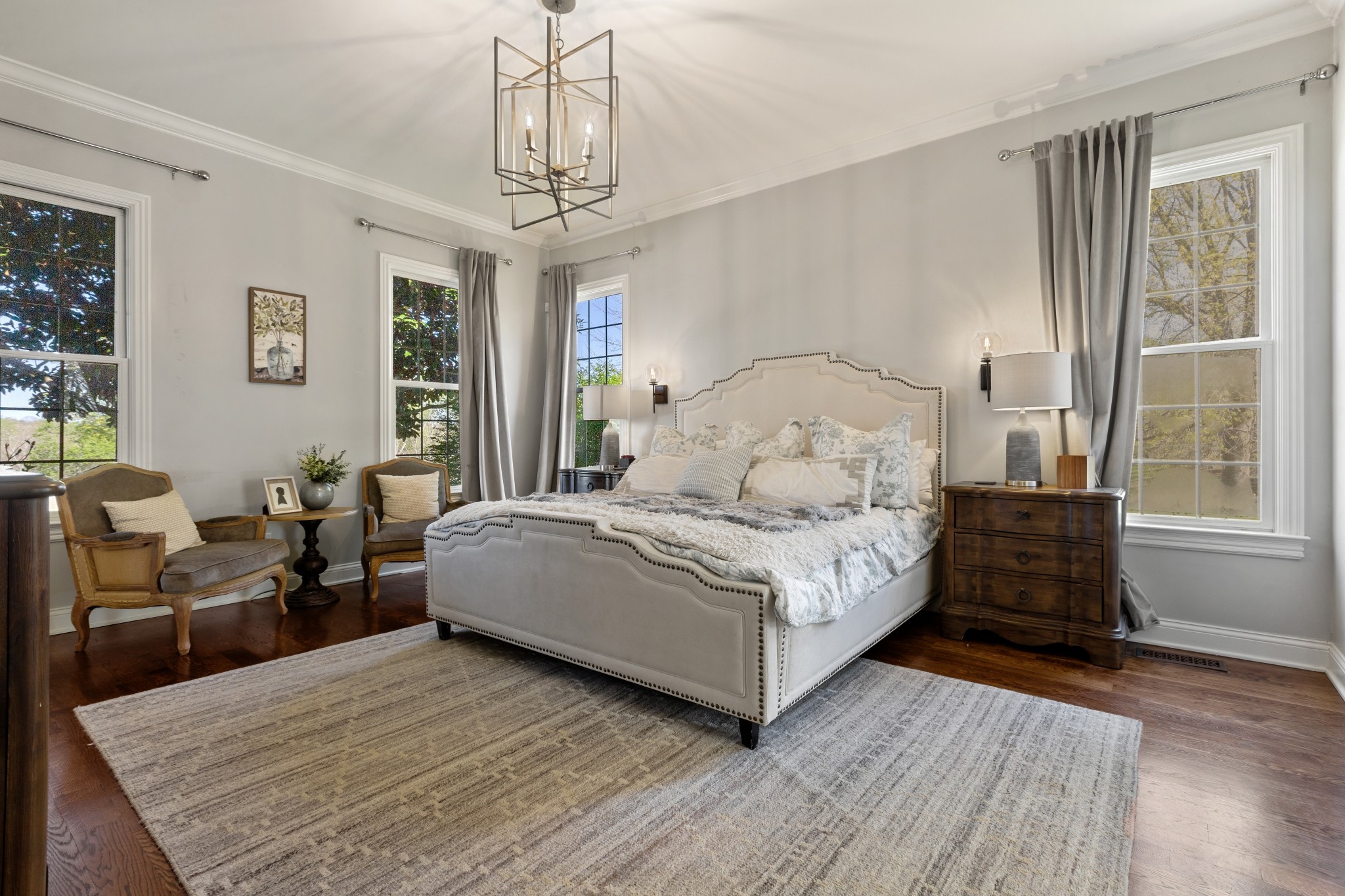 Columbia, Tennessee 38401, United States, 4 Bedrooms Bedrooms, ,4 BathroomsBathrooms,Residential,Active,111244